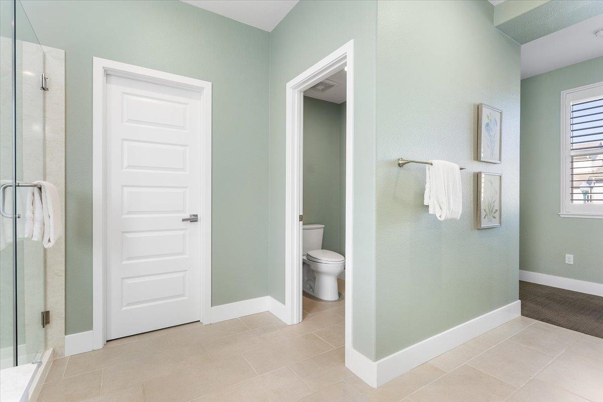 Detail Gallery Image 34 of 60 For 406 Mosley, Alameda,  CA 94501 - 4 Beds | 3/1 Baths