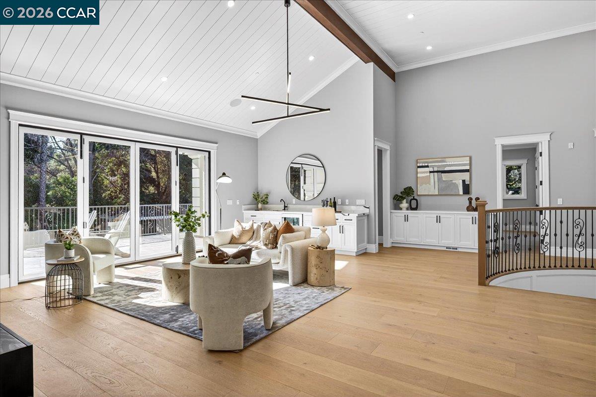 Detail Gallery Image 26 of 49 For 74 Middlefield Rd, Atherton,  CA 94027 - 9 Beds | 9/1 Baths