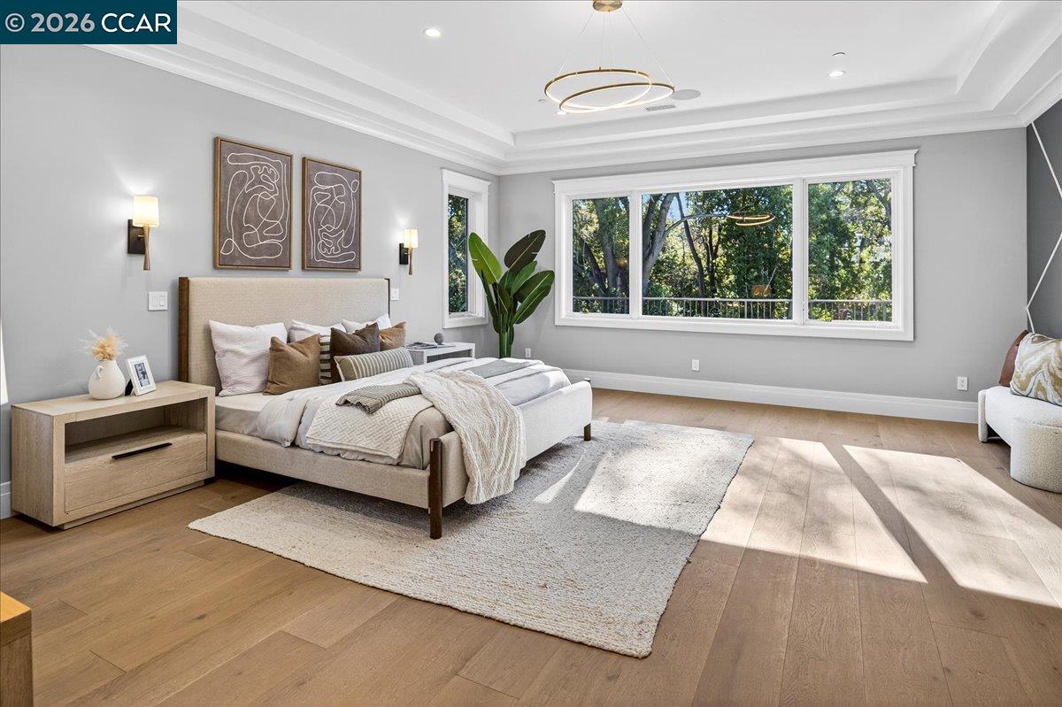 Detail Gallery Image 27 of 49 For 74 Middlefield Rd, Atherton,  CA 94027 - 9 Beds | 9/1 Baths