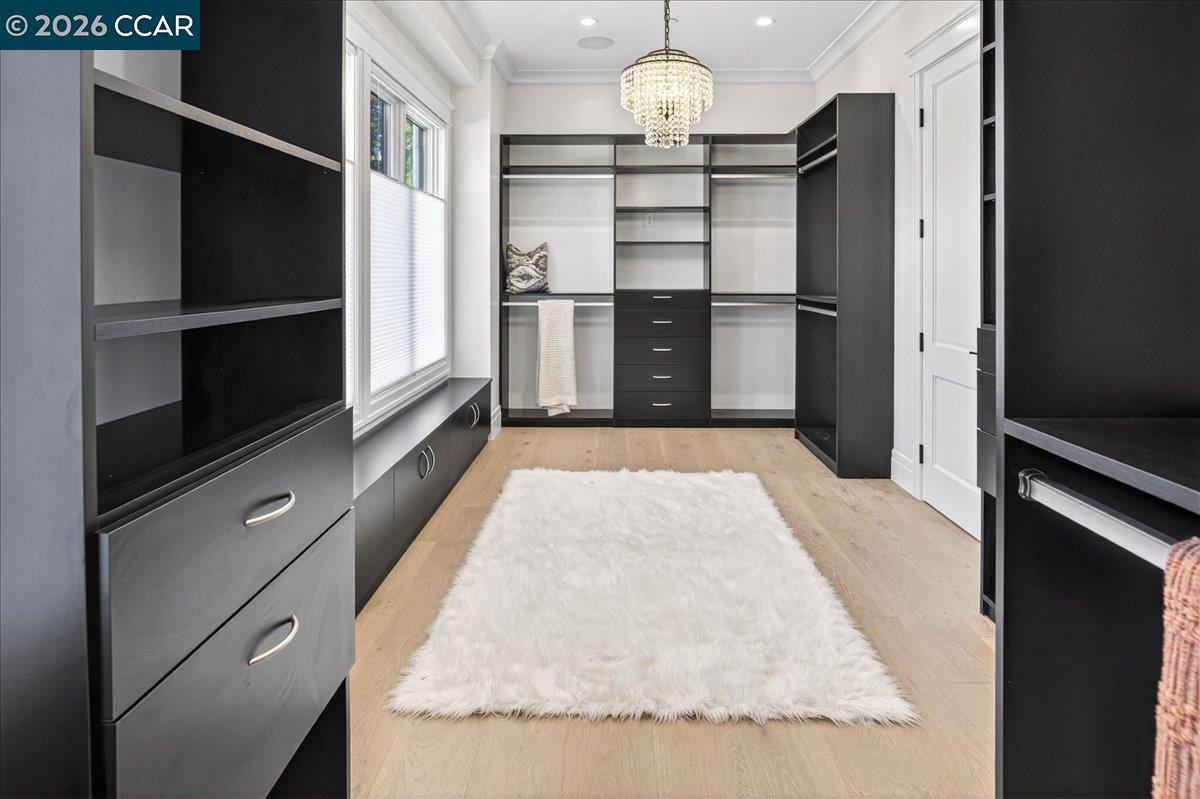 Detail Gallery Image 29 of 49 For 74 Middlefield Rd, Atherton,  CA 94027 - 9 Beds | 9/1 Baths