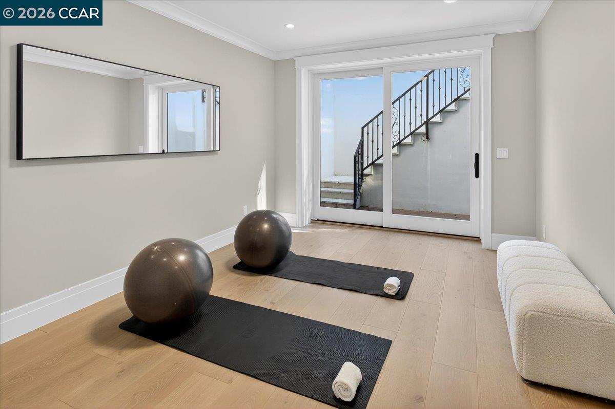 Detail Gallery Image 40 of 49 For 74 Middlefield Rd, Atherton,  CA 94027 - 9 Beds | 9/1 Baths