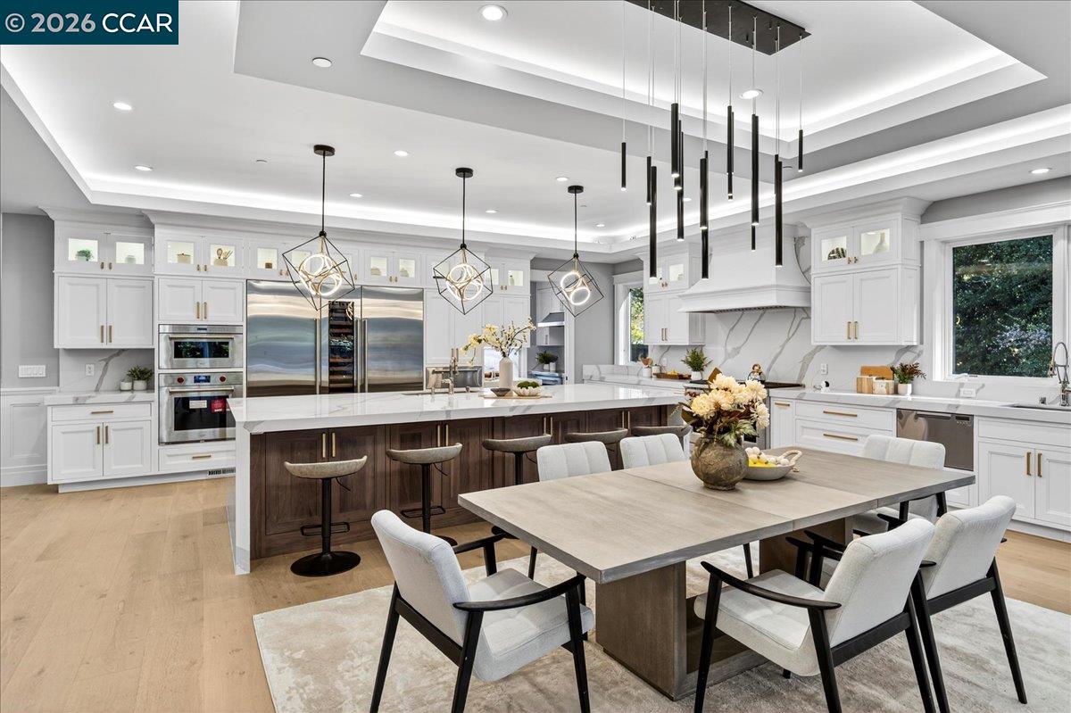 Detail Gallery Image 9 of 49 For 74 Middlefield Rd, Atherton,  CA 94027 - 9 Beds | 9/1 Baths