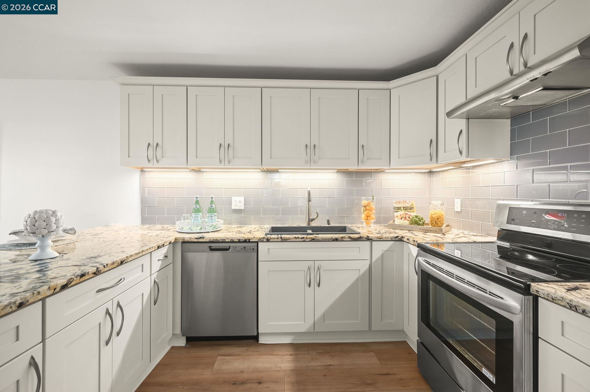 Photo #6: 41121214 Listing 