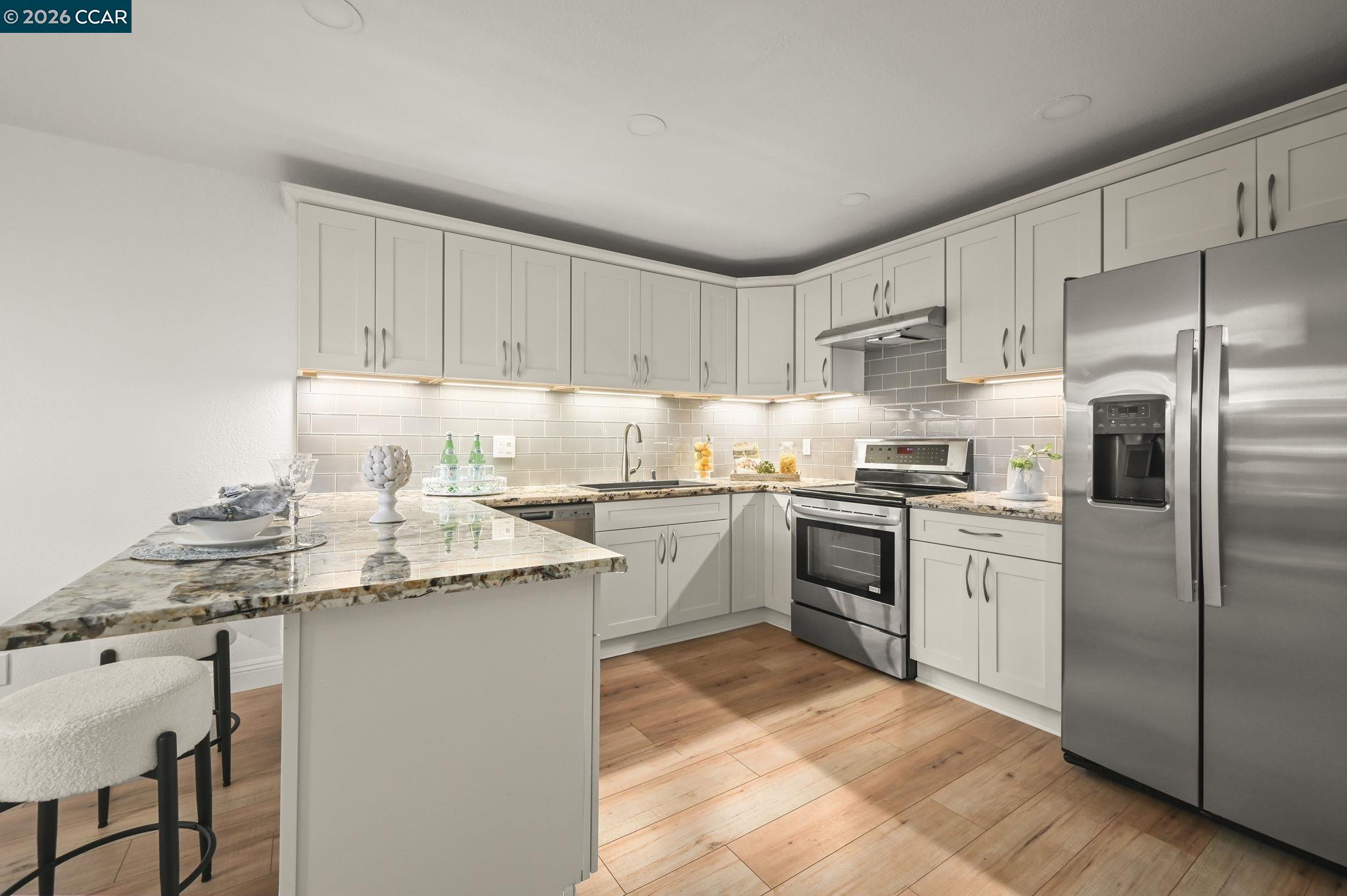 Photo #8: 41121214 Listing: Photo #8