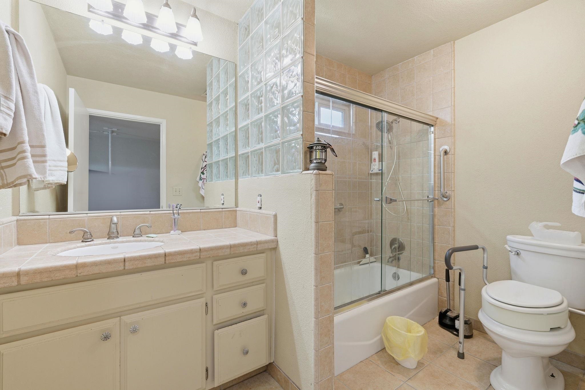 Detail Gallery Image 21 of 38 For 4135 Boulder Creek Cir, Stockton,  CA 95219 - 3 Beds | 2 Baths