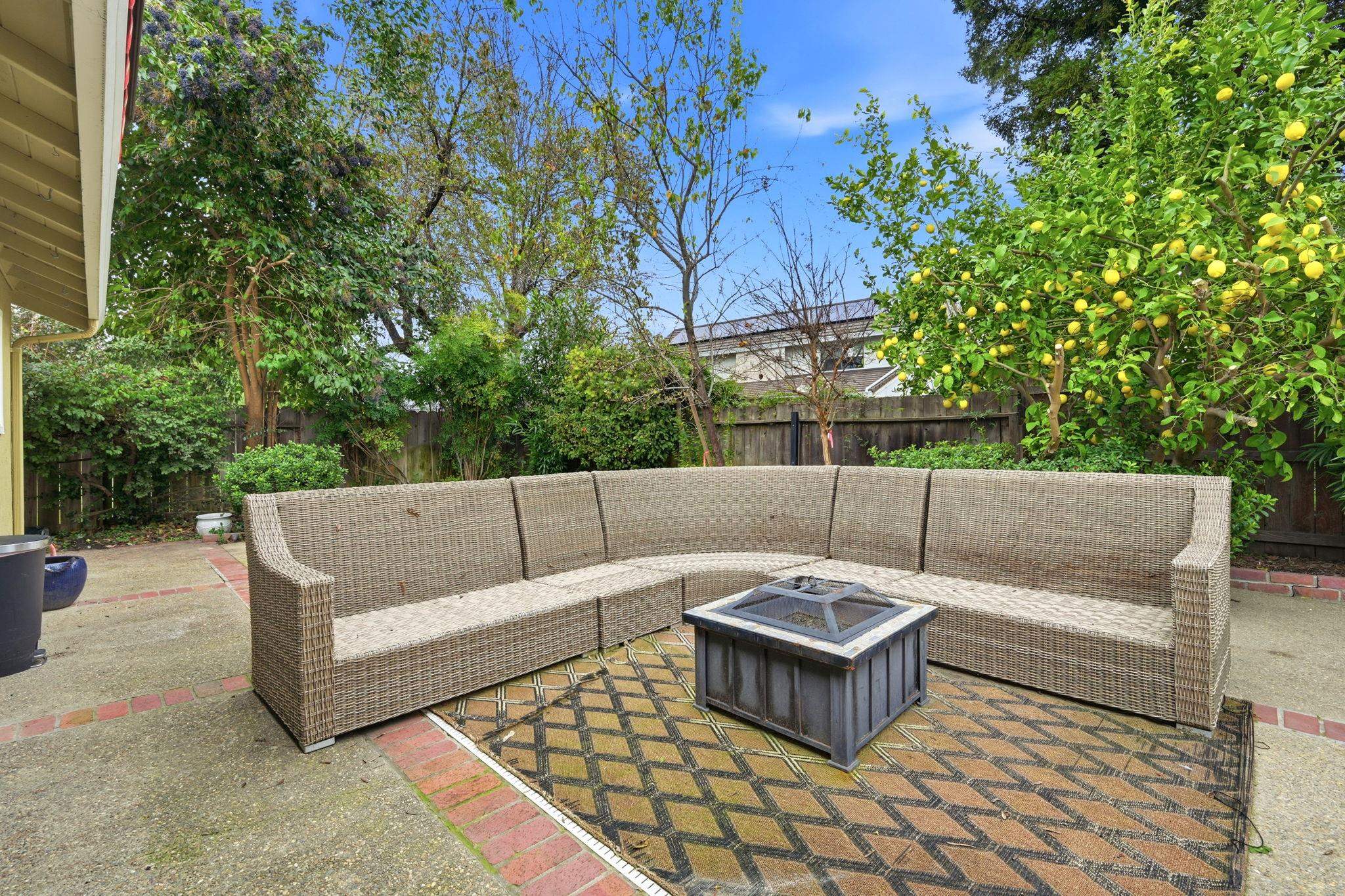 Detail Gallery Image 30 of 38 For 4135 Boulder Creek Cir, Stockton,  CA 95219 - 3 Beds | 2 Baths