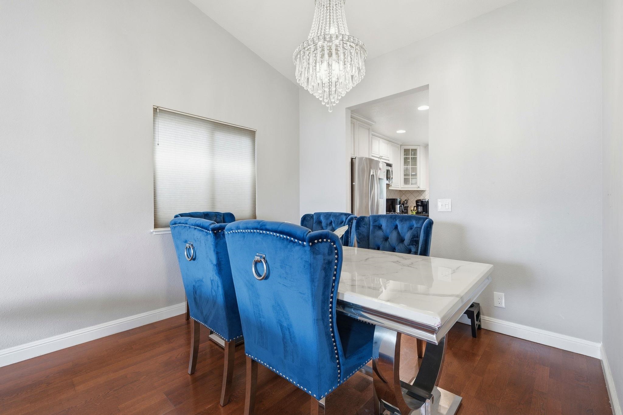 Detail Gallery Image 5 of 38 For 4135 Boulder Creek Cir, Stockton,  CA 95219 - 3 Beds | 2 Baths