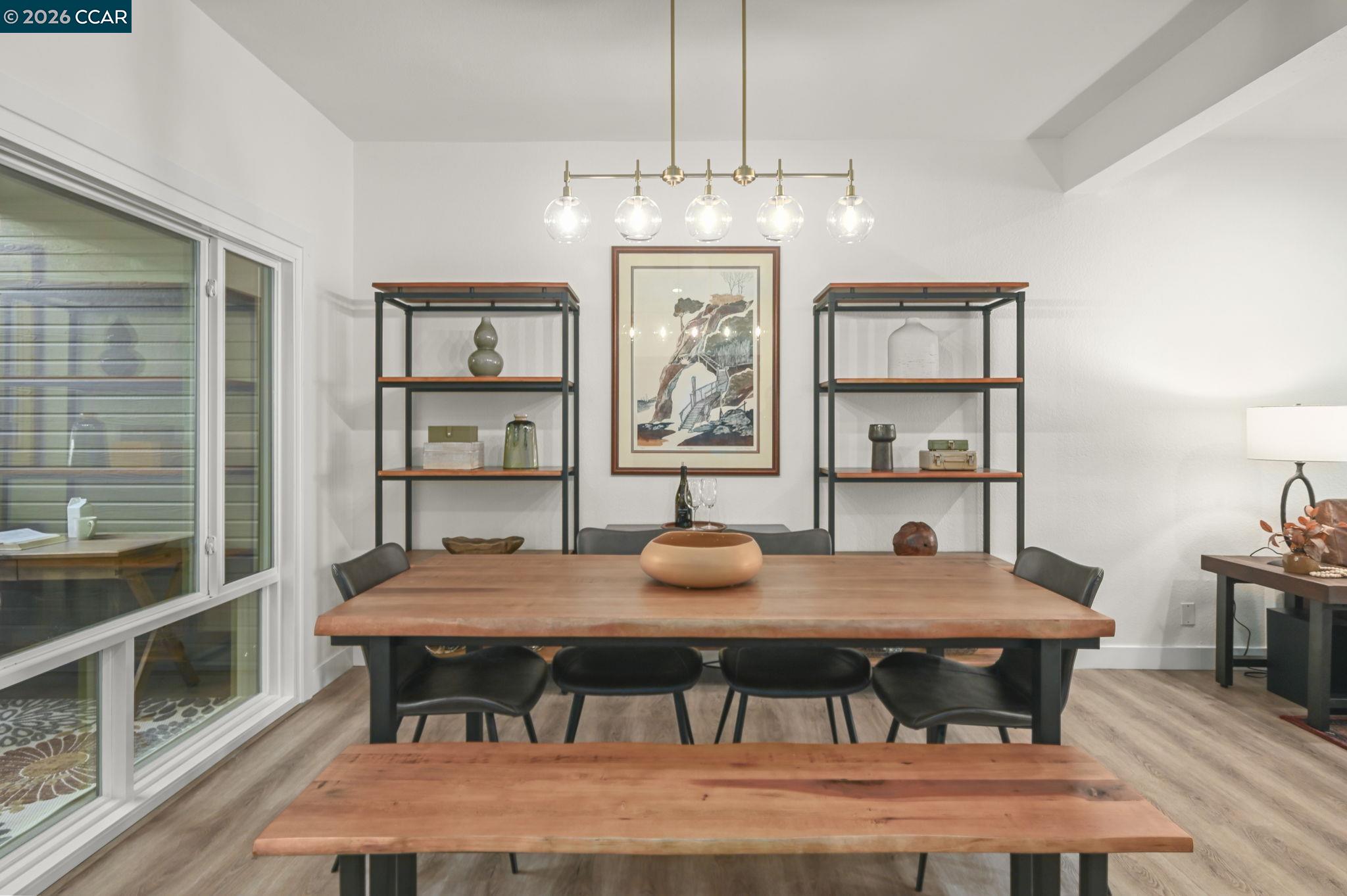 Detail Gallery Image 13 of 49 For 1713 Geary Rd, Walnut Creek,  CA 94597 - 3 Beds | 3/1 Baths