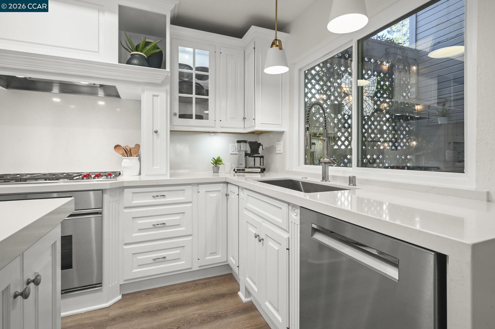 Detail Gallery Image 18 of 50 For 1713 Geary Rd, Walnut Creek,  CA 94597 - 3 Beds | 3/1 Baths