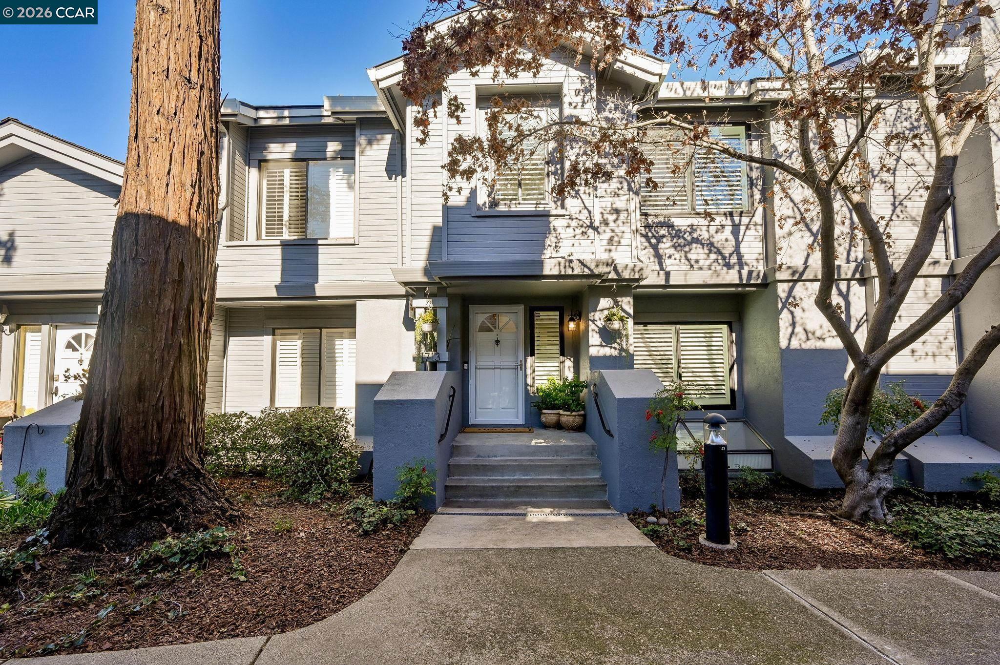 Detail Gallery Image 3 of 50 For 1713 Geary Rd, Walnut Creek,  CA 94597 - 3 Beds | 3/1 Baths