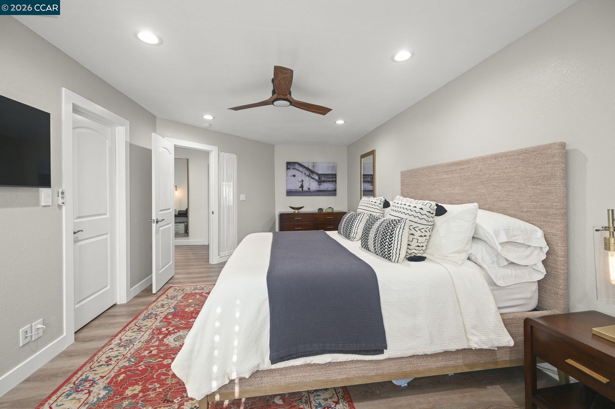 Detail Gallery Image 29 of 50 For 1713 Geary Rd, Walnut Creek,  CA 94597 - 3 Beds | 3/1 Baths