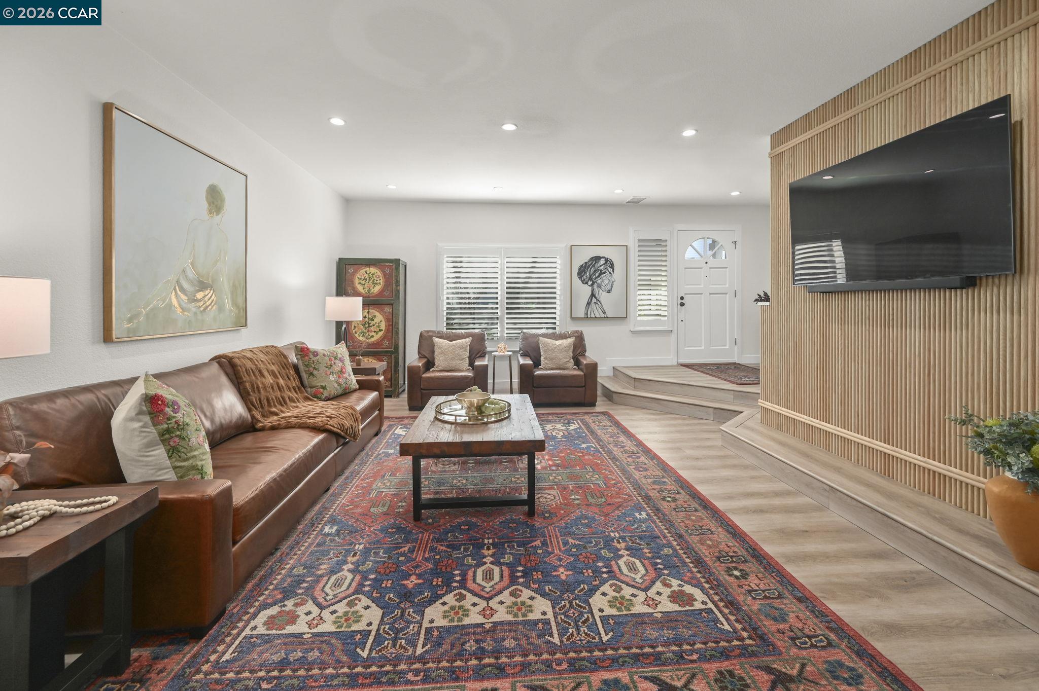 Detail Gallery Image 4 of 49 For 1713 Geary Rd, Walnut Creek,  CA 94597 - 3 Beds | 3/1 Baths