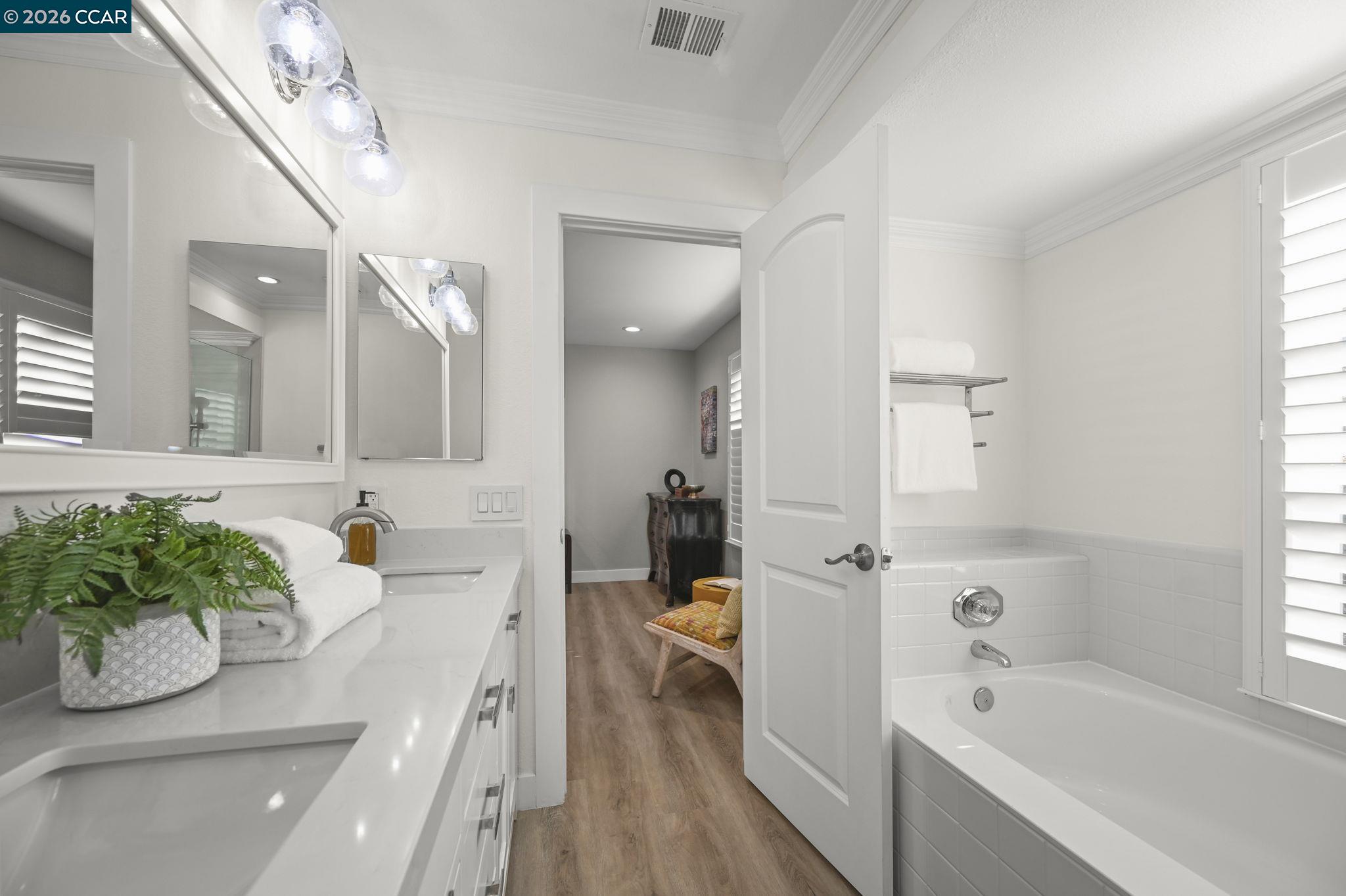 Detail Gallery Image 31 of 50 For 1713 Geary Rd, Walnut Creek,  CA 94597 - 3 Beds | 3/1 Baths