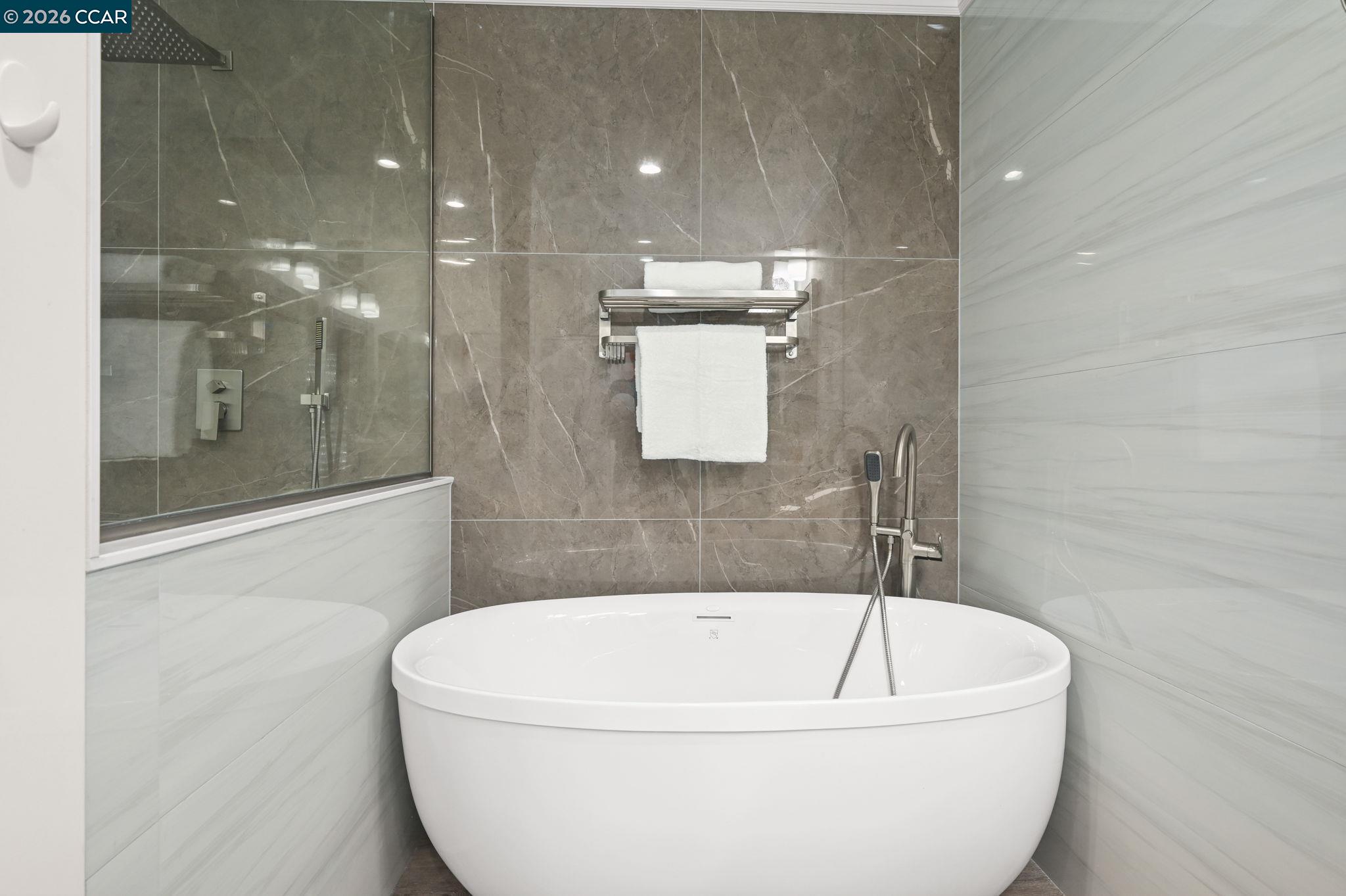 Detail Gallery Image 35 of 50 For 1713 Geary Rd, Walnut Creek,  CA 94597 - 3 Beds | 3/1 Baths