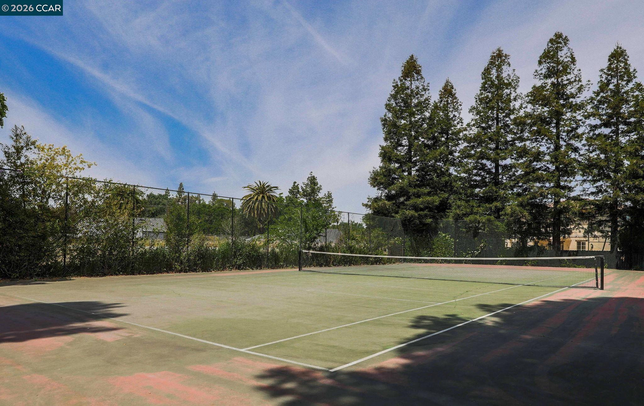 Detail Gallery Image 43 of 49 For 1713 Geary Rd, Walnut Creek,  CA 94597 - 3 Beds | 3/1 Baths