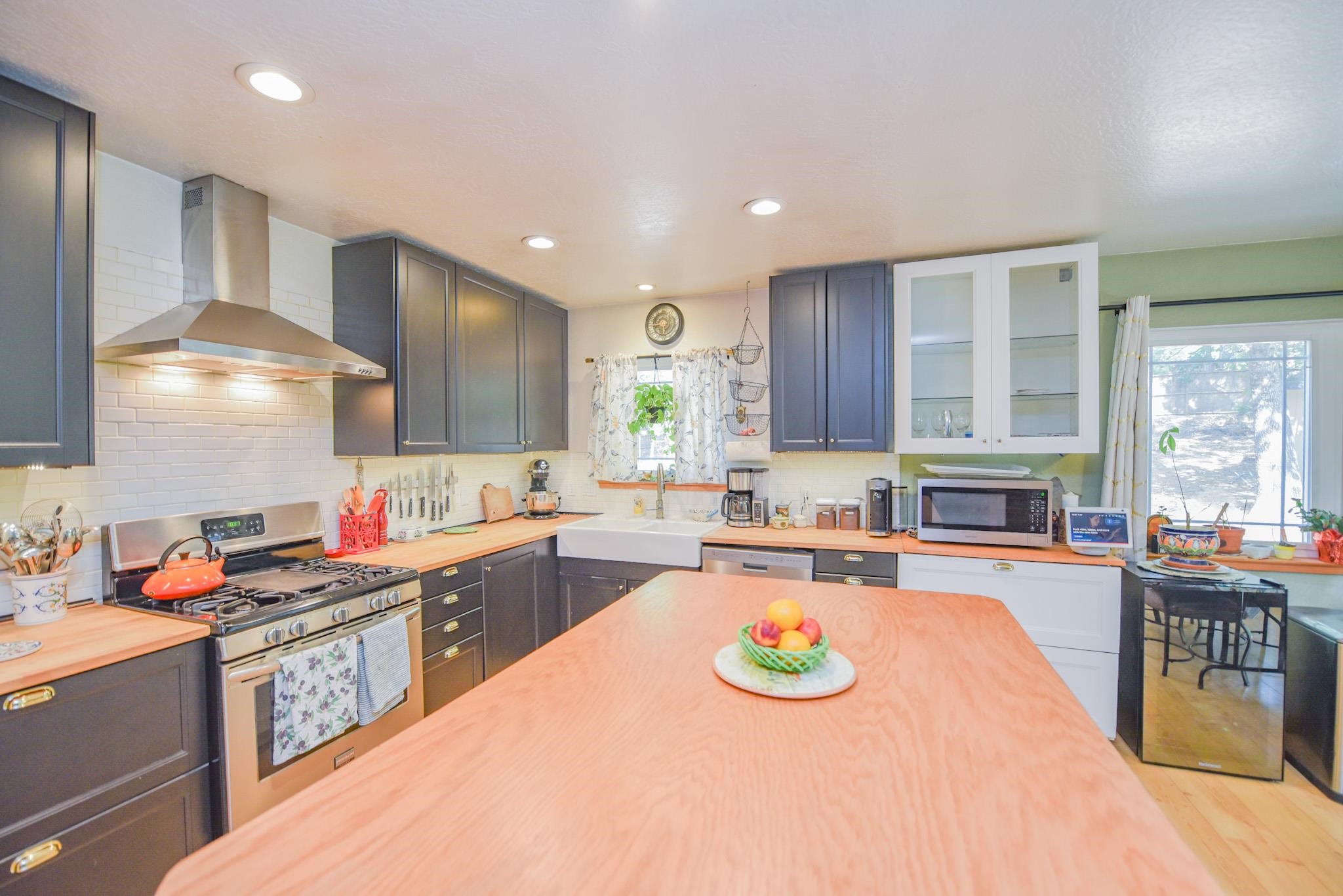 Detail Gallery Image 10 of 38 For 23615 Mount Elizabeth Rd, Twain Harte,  CA 95383 - 3 Beds | 3 Baths