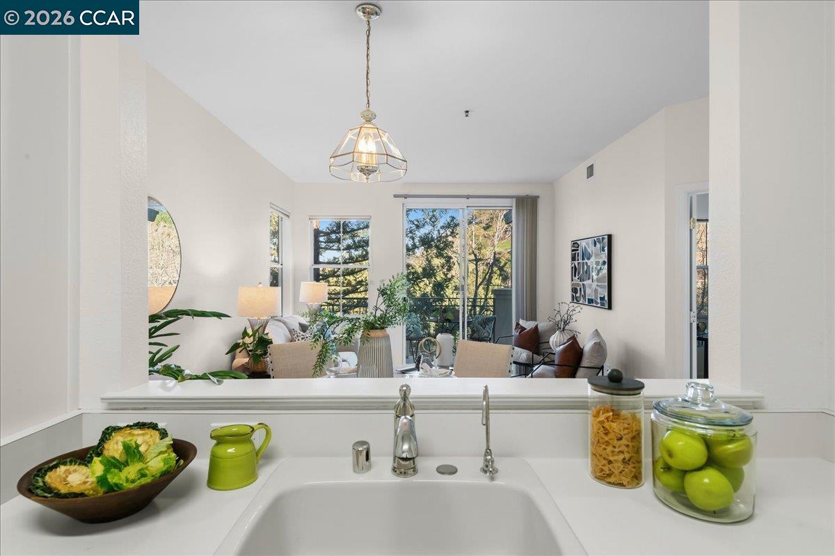 Photo #11: 41121221 Listing: Photo #11