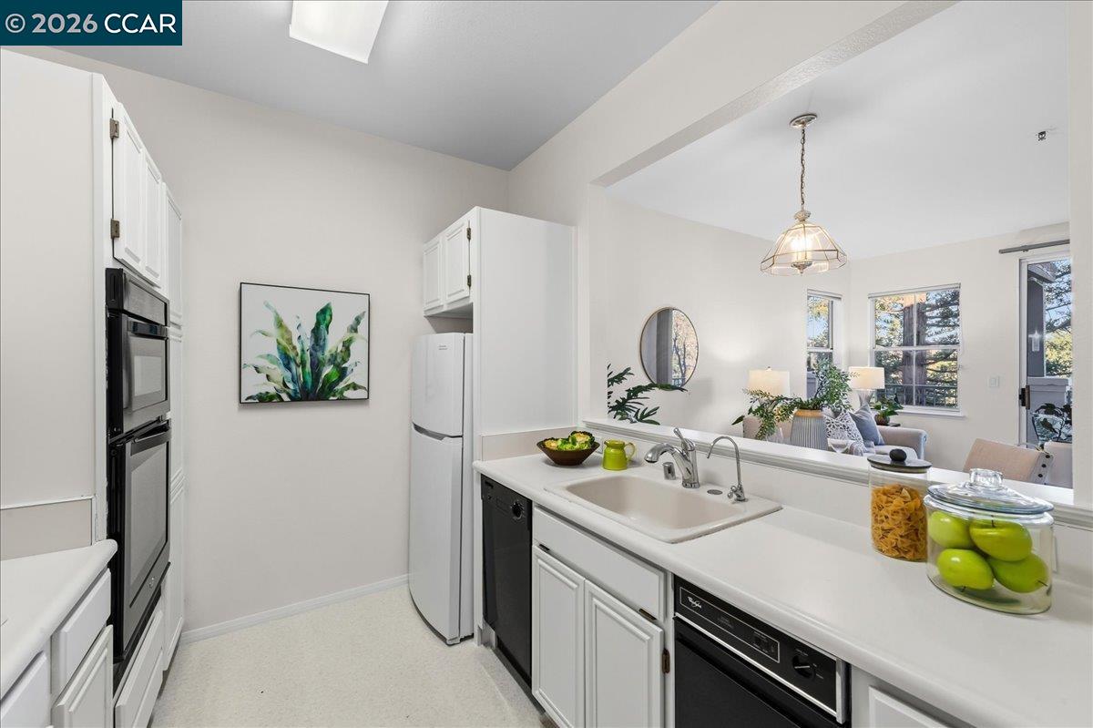 Photo #10: 41121221 Listing: Photo #10