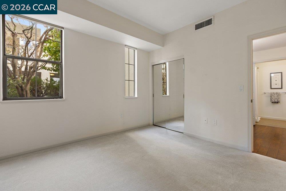 Photo #24: 41121224 Listing: Photo #24