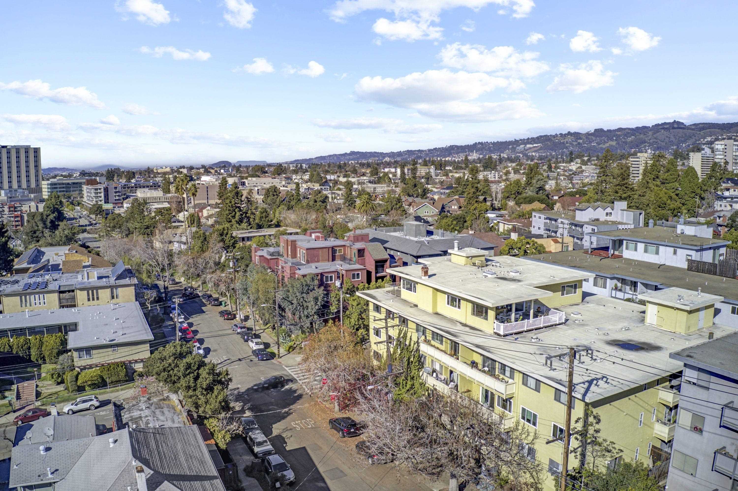 Detail Gallery Image 36 of 37 For 3750 Harrison St #304,  Oakland,  CA 94611 - 2 Beds | 1 Baths