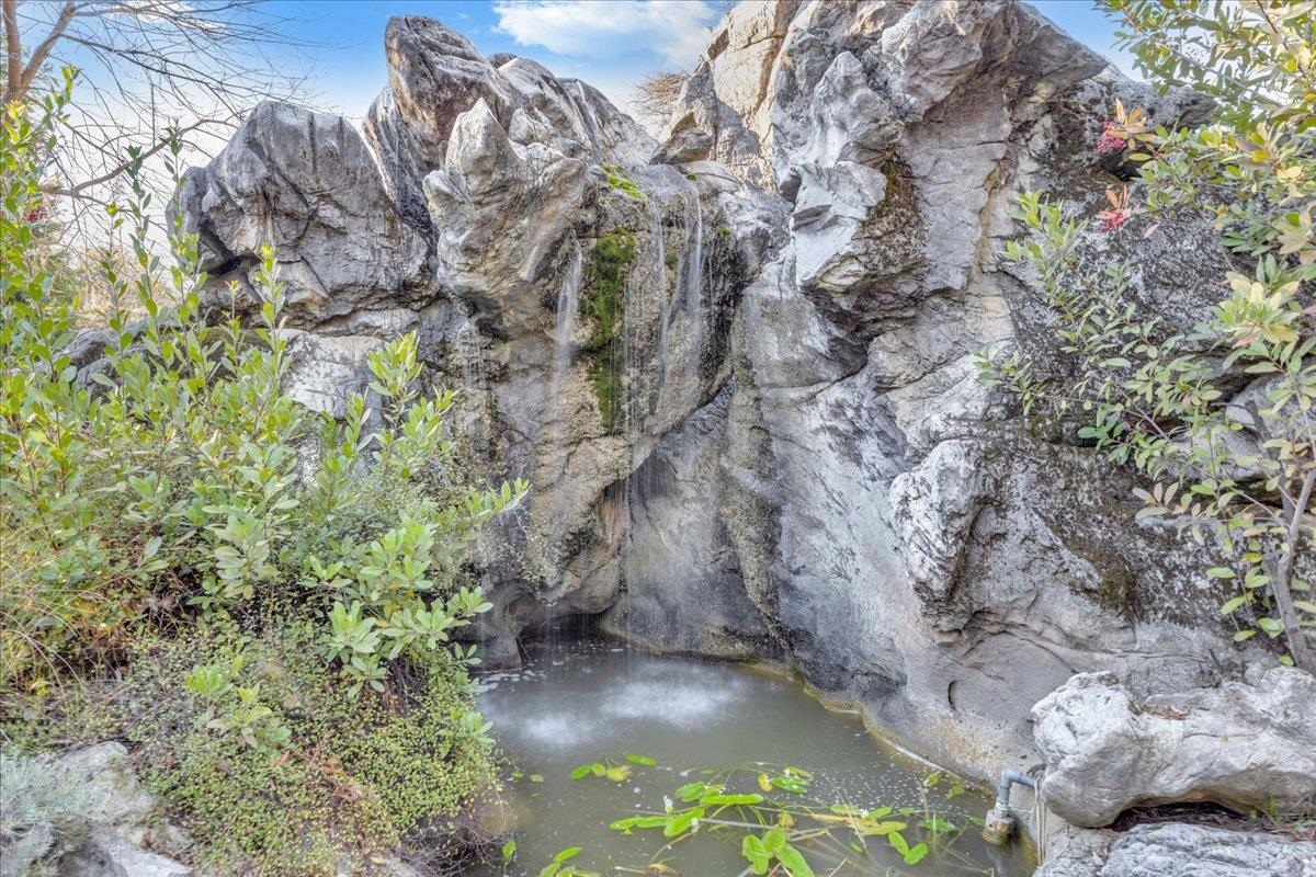 Detail Gallery Image 15 of 60 For 22389 Parrotts Ferry Rd, Sonora,  CA 95370 - 3 Beds | 2 Baths