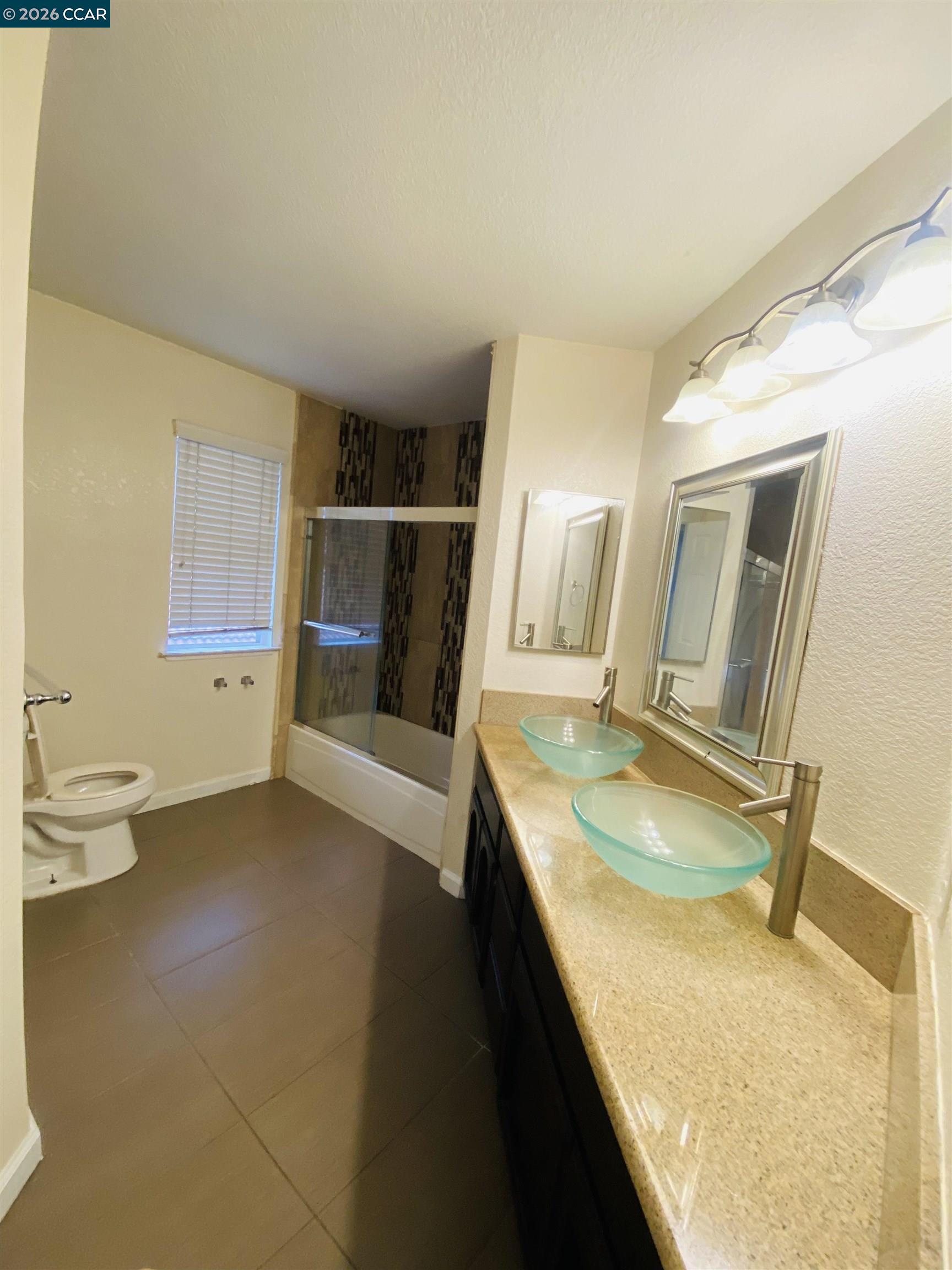 Detail Gallery Image 33 of 40 For 1729 Alum Rock Ct, Modesto,  CA 95358 - 4 Beds | 2/1 Baths
