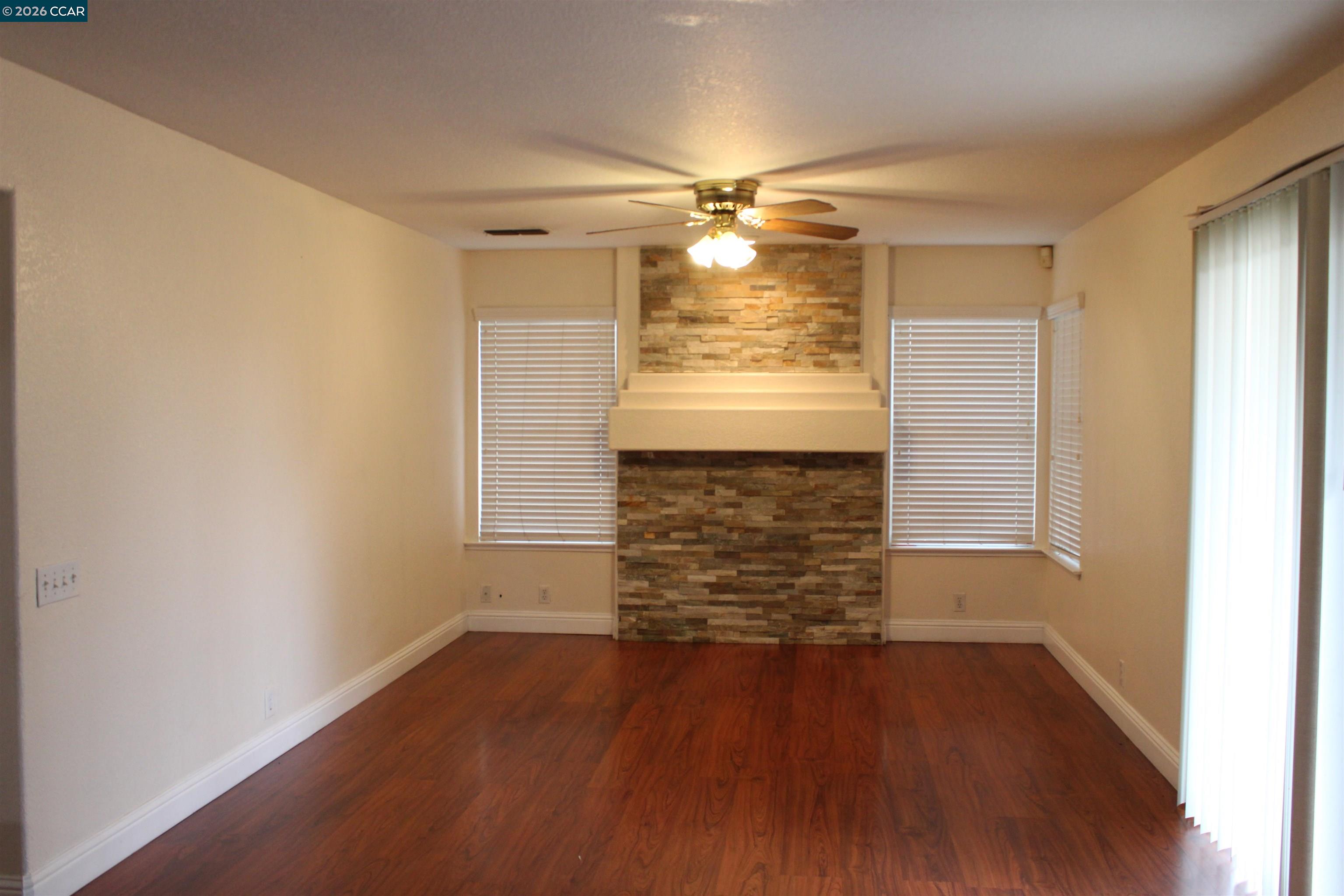 Detail Gallery Image 10 of 40 For 1729 Alum Rock Ct, Modesto,  CA 95358 - 4 Beds | 2/1 Baths