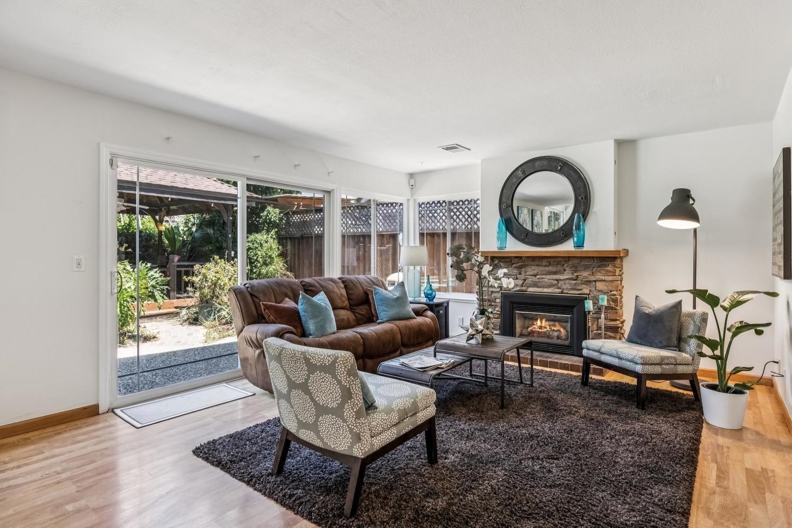 Detail Gallery Image 13 of 54 For 4943 Rice Dr, San Jose,  CA 95111 - 4 Beds | 2/1 Baths