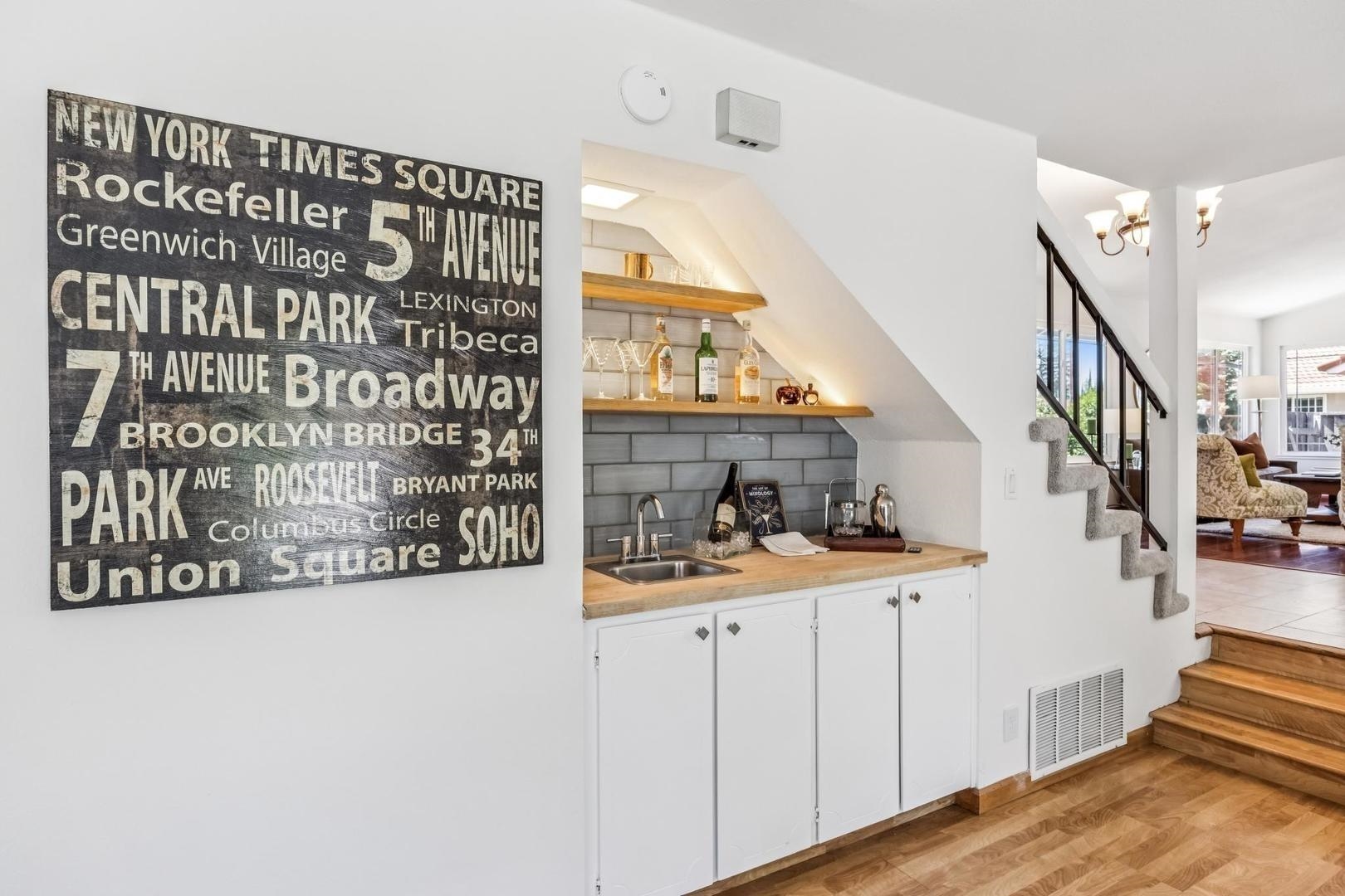 Detail Gallery Image 16 of 54 For 4943 Rice Dr, San Jose,  CA 95111 - 4 Beds | 2/1 Baths