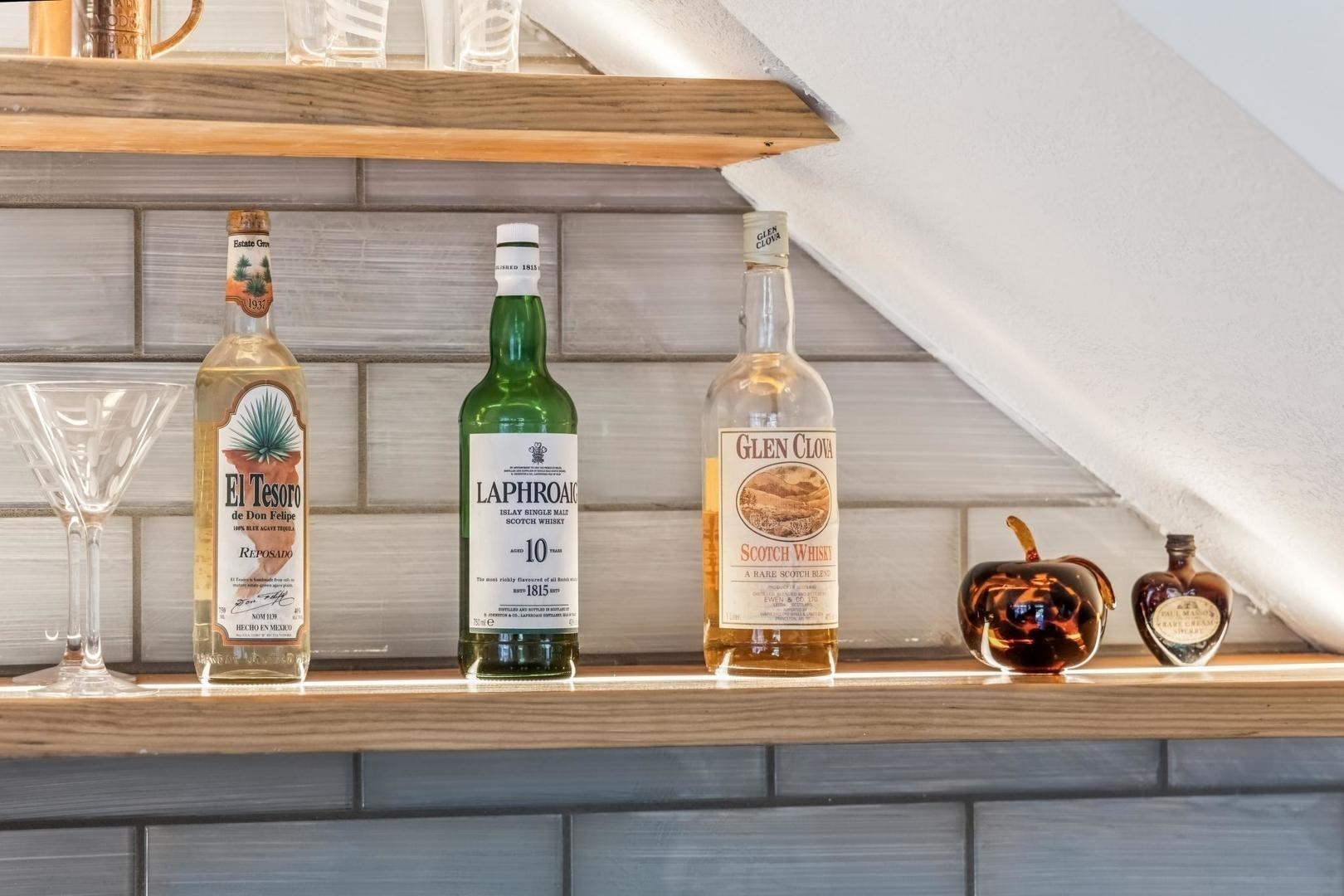 Detail Gallery Image 17 of 54 For 4943 Rice Dr, San Jose,  CA 95111 - 4 Beds | 2/1 Baths