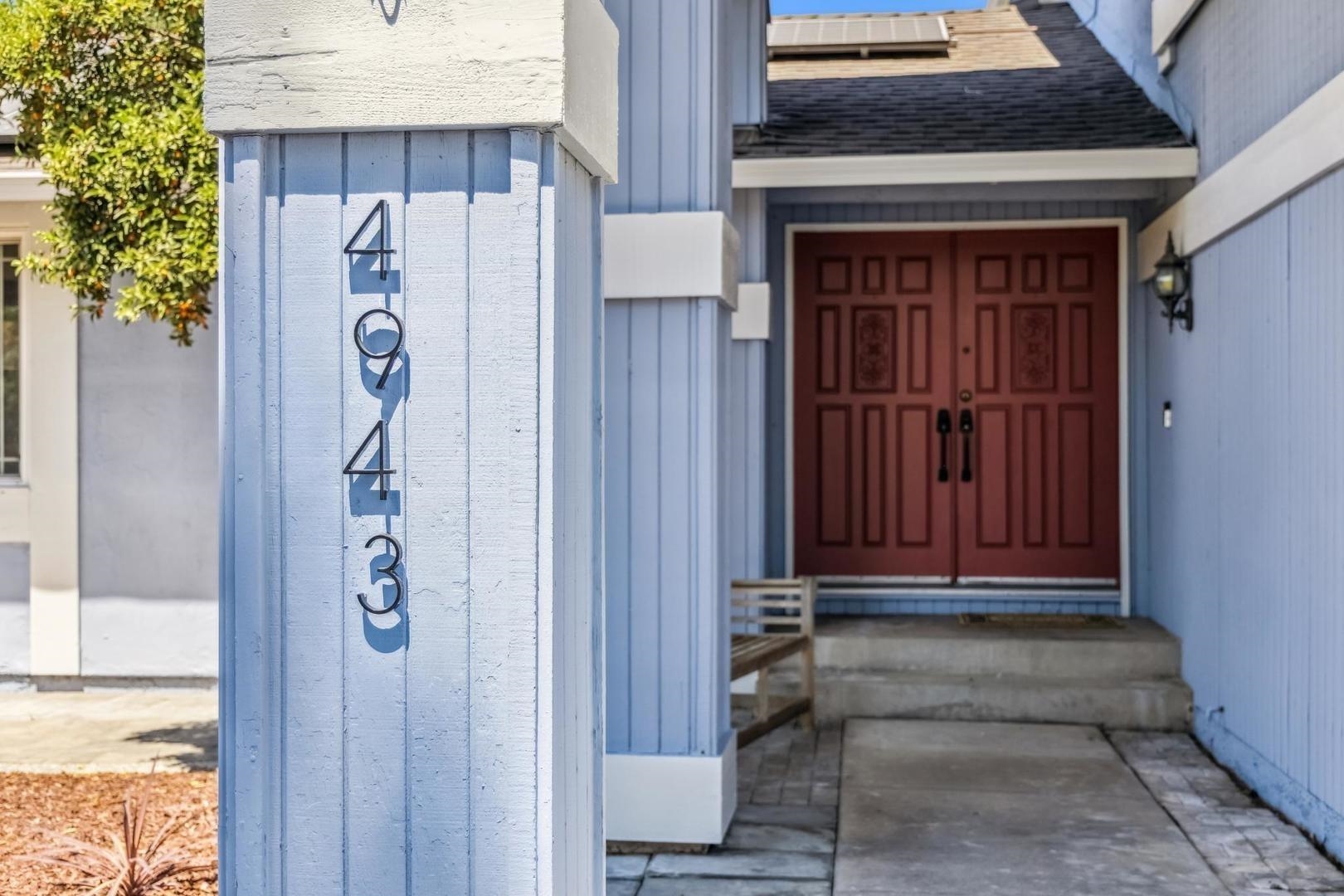 Detail Gallery Image 3 of 54 For 4943 Rice Dr, San Jose,  CA 95111 - 4 Beds | 2/1 Baths