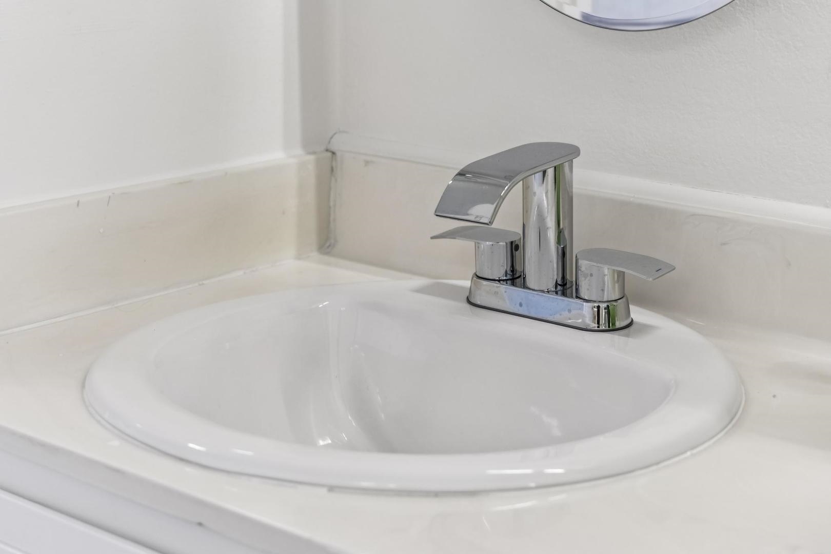 Detail Gallery Image 42 of 54 For 4943 Rice Dr, San Jose,  CA 95111 - 4 Beds | 2/1 Baths