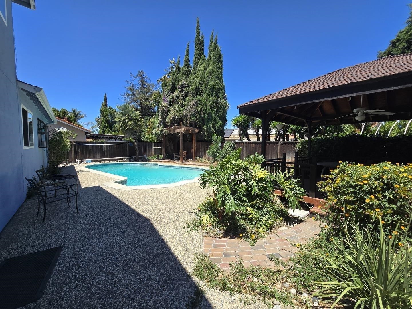 Detail Gallery Image 48 of 54 For 4943 Rice Dr, San Jose,  CA 95111 - 4 Beds | 2/1 Baths