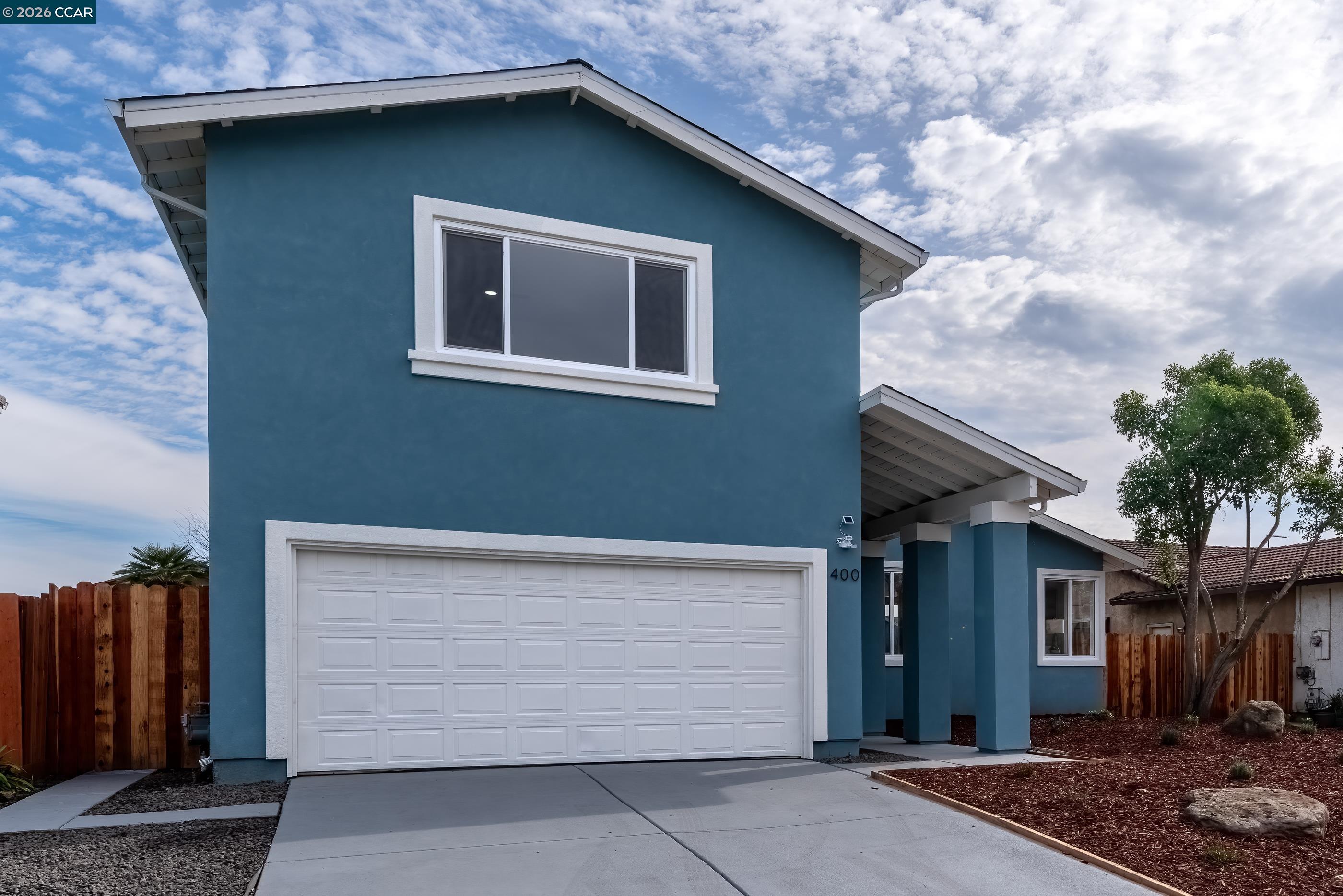 Detail Gallery Image 2 of 60 For 400 Vergel Terrace, Vallejo,  CA 94589-4403 - 5 Beds | 2/1 Baths