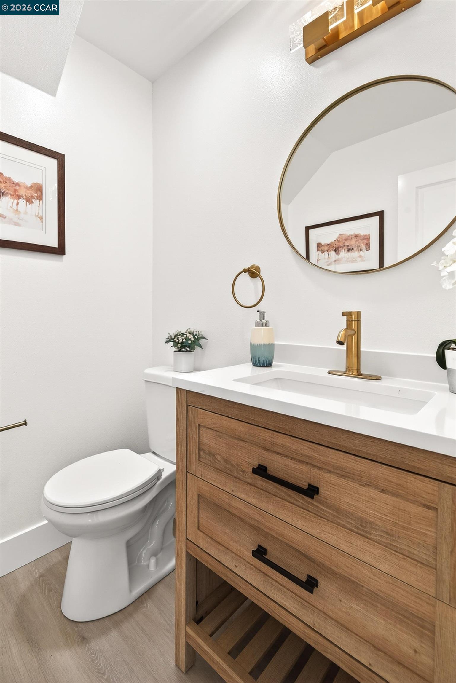 Detail Gallery Image 19 of 60 For 400 Vergel Terrace, Vallejo,  CA 94589-4403 - 5 Beds | 2/1 Baths