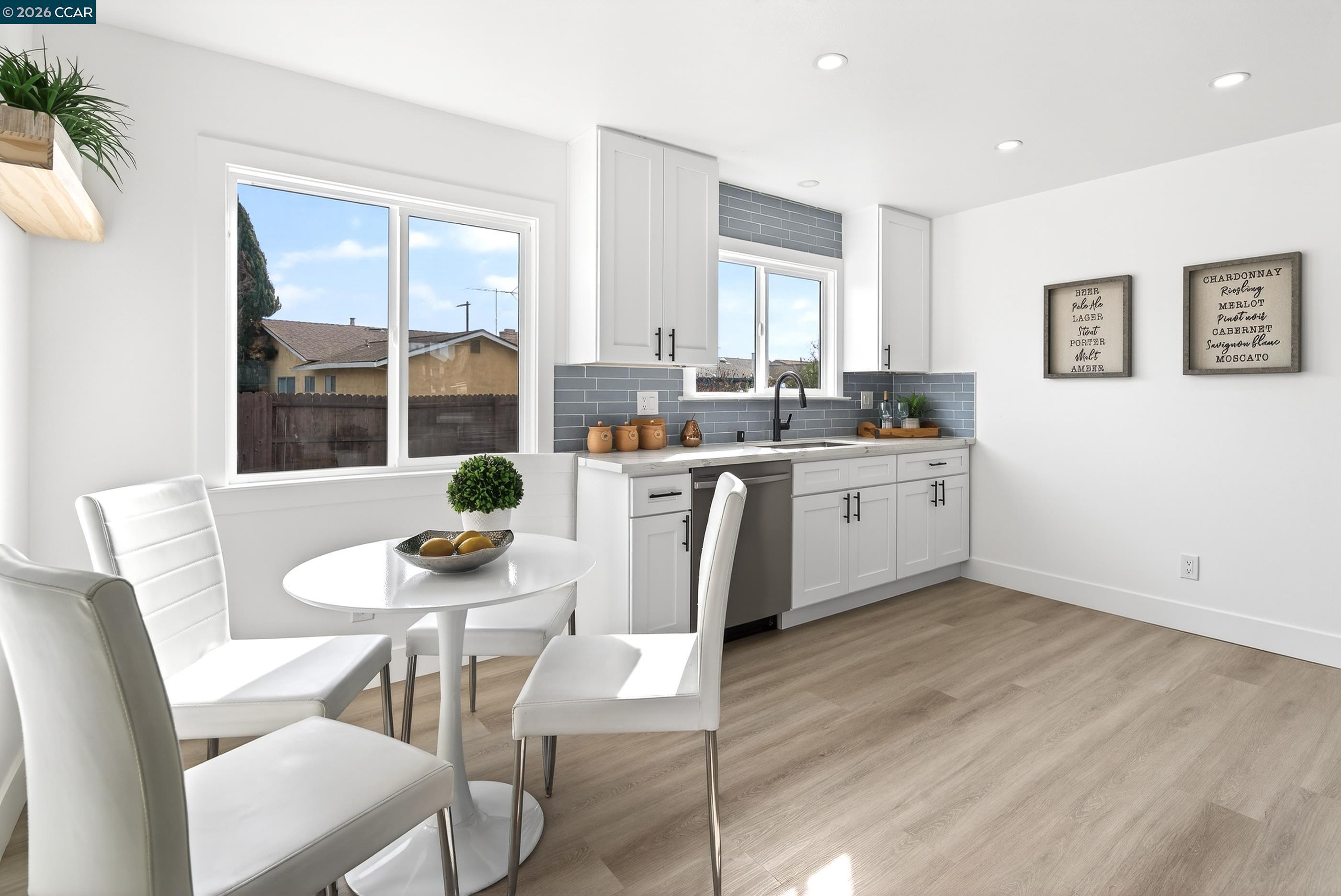 Detail Gallery Image 20 of 60 For 400 Vergel Terrace, Vallejo,  CA 94589-4403 - 5 Beds | 2/1 Baths