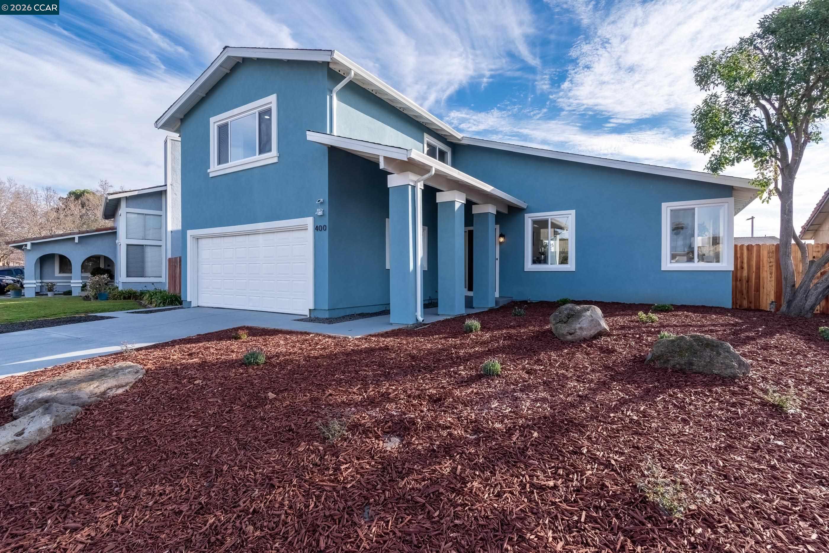 Detail Gallery Image 4 of 60 For 400 Vergel Terrace, Vallejo,  CA 94589-4403 - 5 Beds | 2/1 Baths