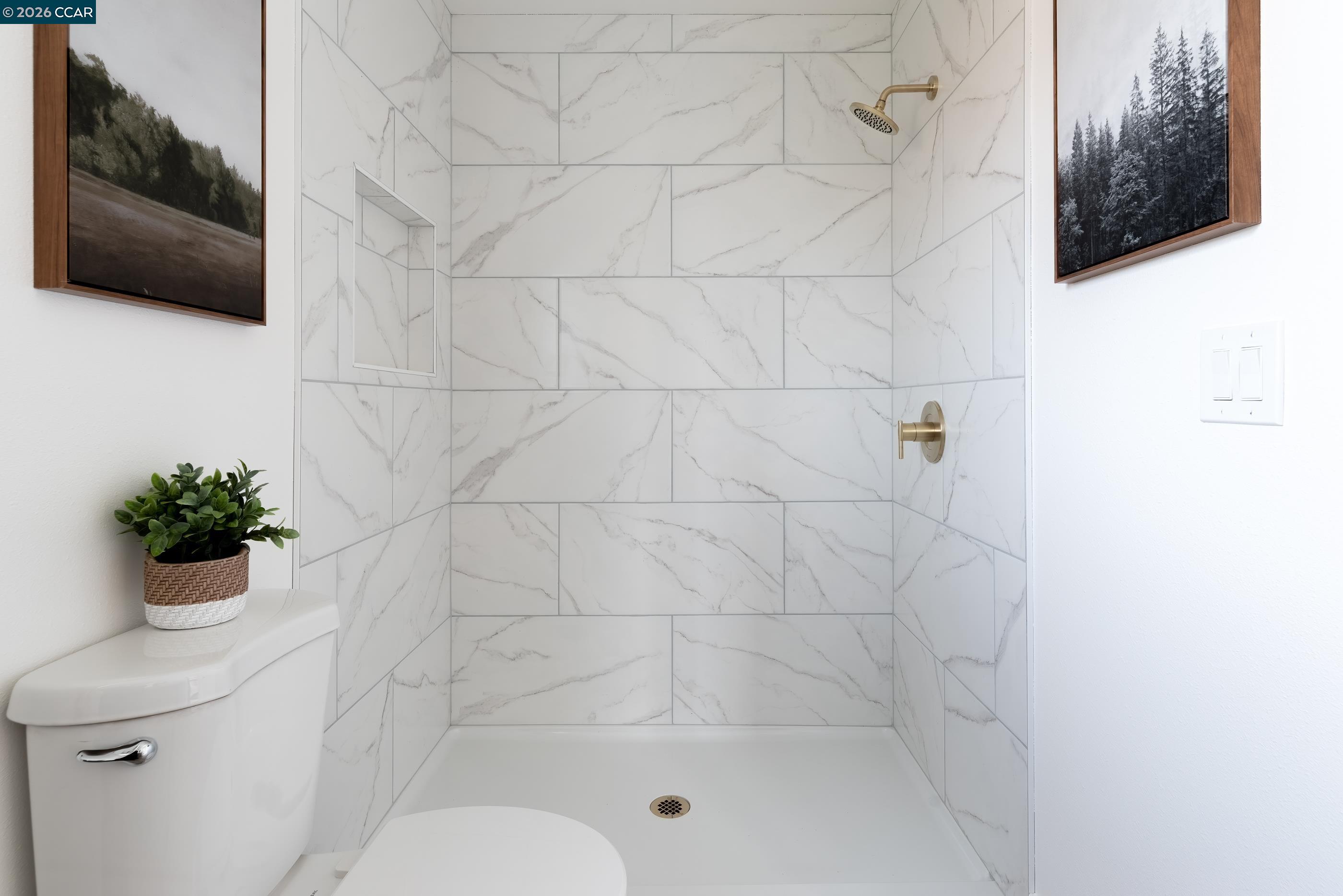 Detail Gallery Image 35 of 60 For 400 Vergel Terrace, Vallejo,  CA 94589-4403 - 5 Beds | 2/1 Baths