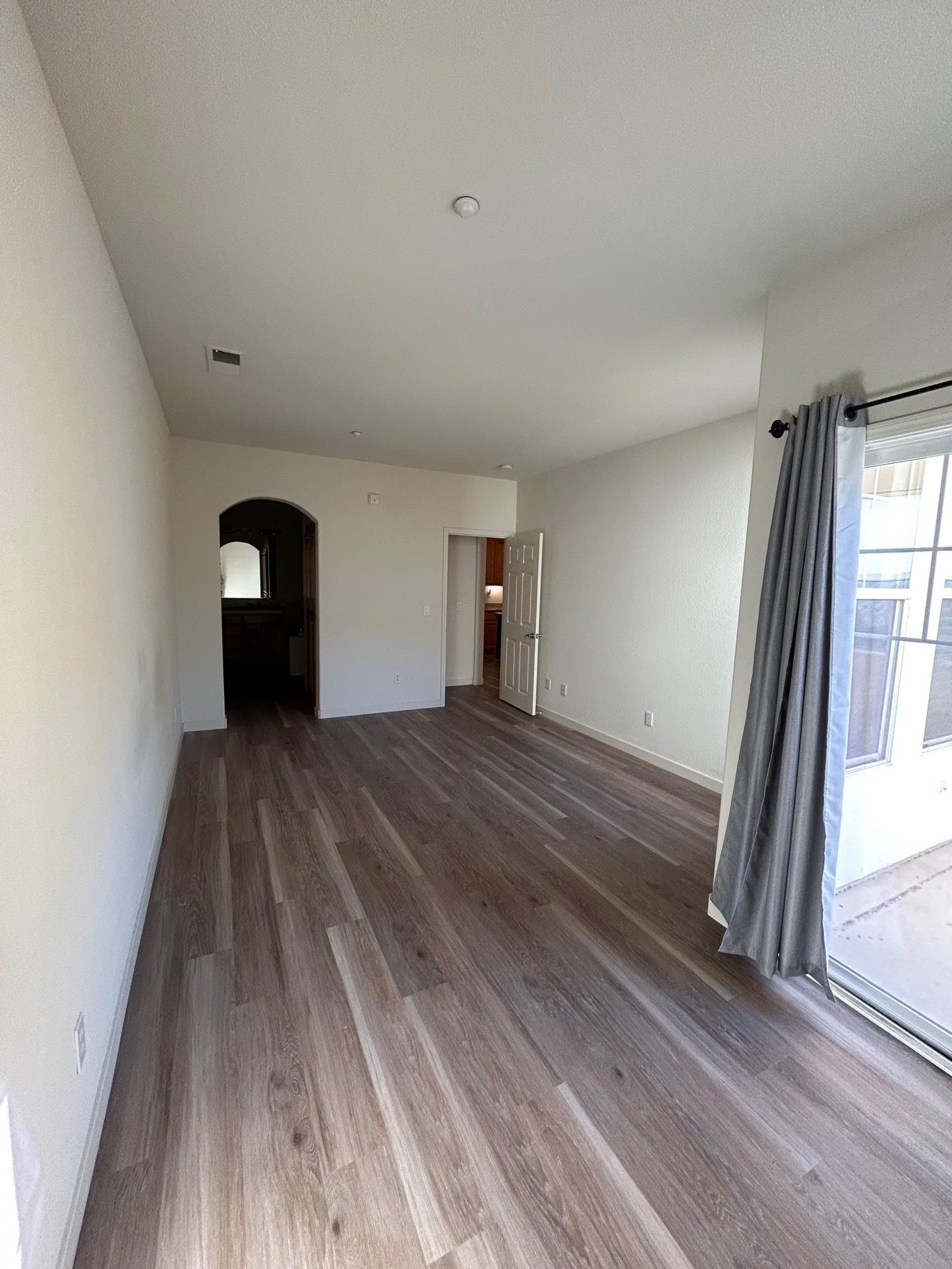 Detail Gallery Image 9 of 22 For 4146 Clarinbridge Cir, Dublin,  CA 94568 - 2 Beds | 2 Baths