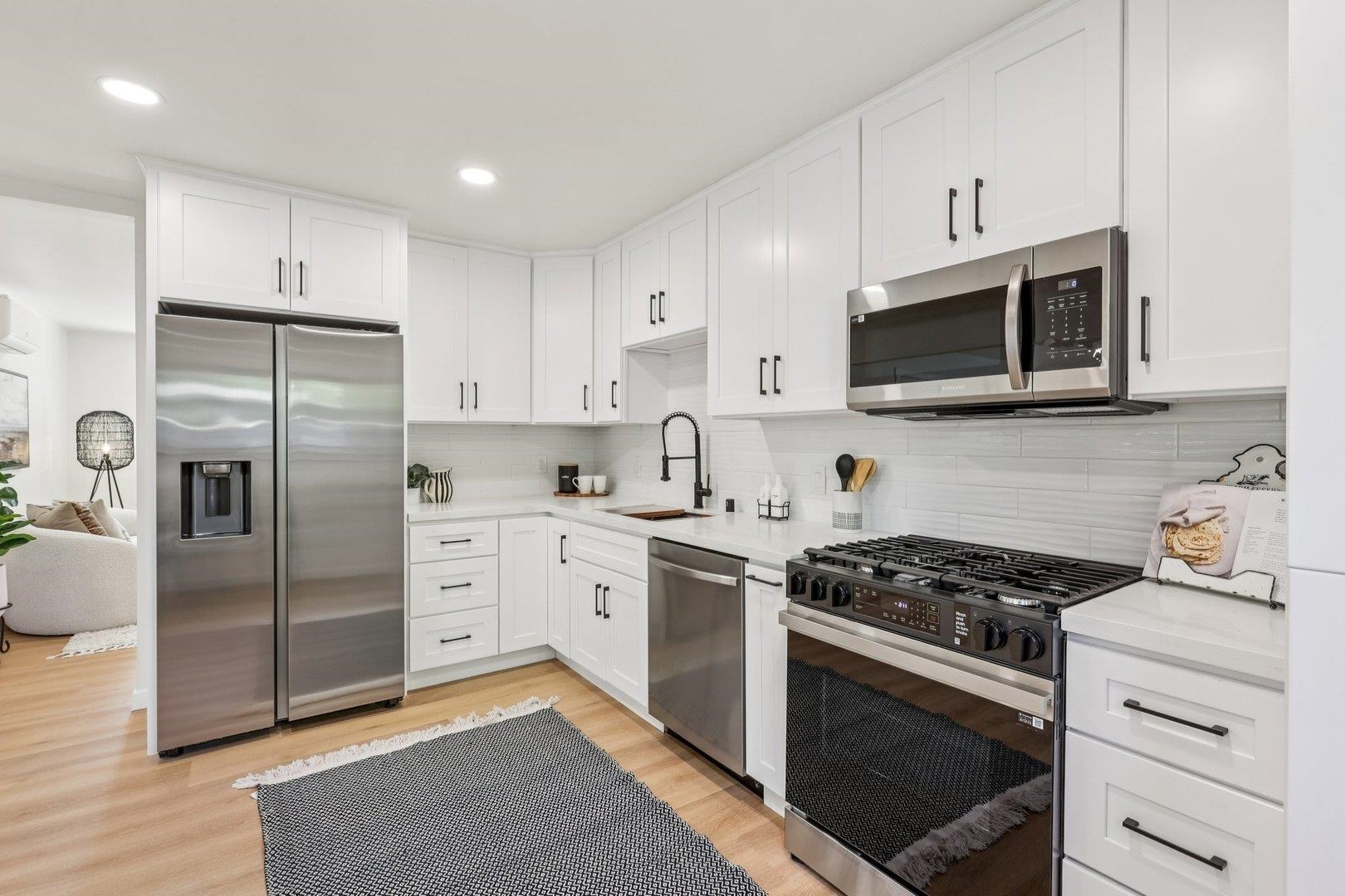 Detail Gallery Image 7 of 32 For 4185 Huckleberry Dr, Concord,  CA 94521 - 4 Beds | 2 Baths