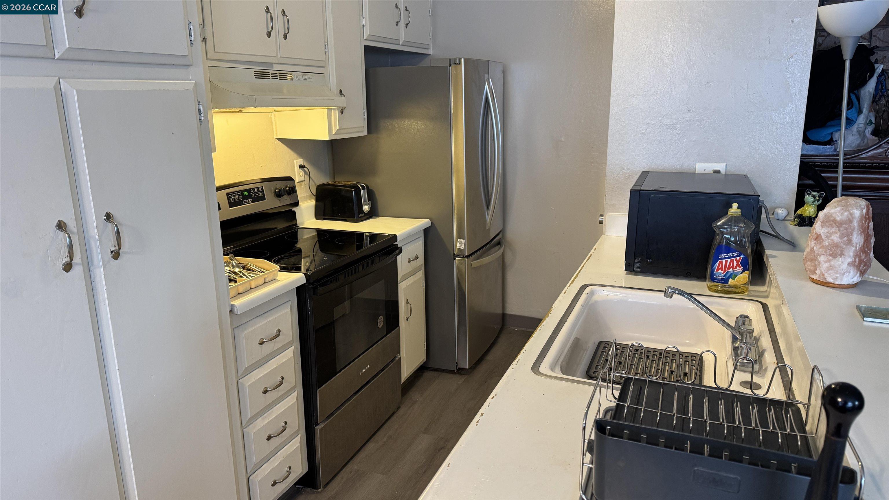 Detail Gallery Image 4 of 10 For 2122 Peppertree Way #2,  Antioch,  CA 94509 - 2 Beds | 1 Baths