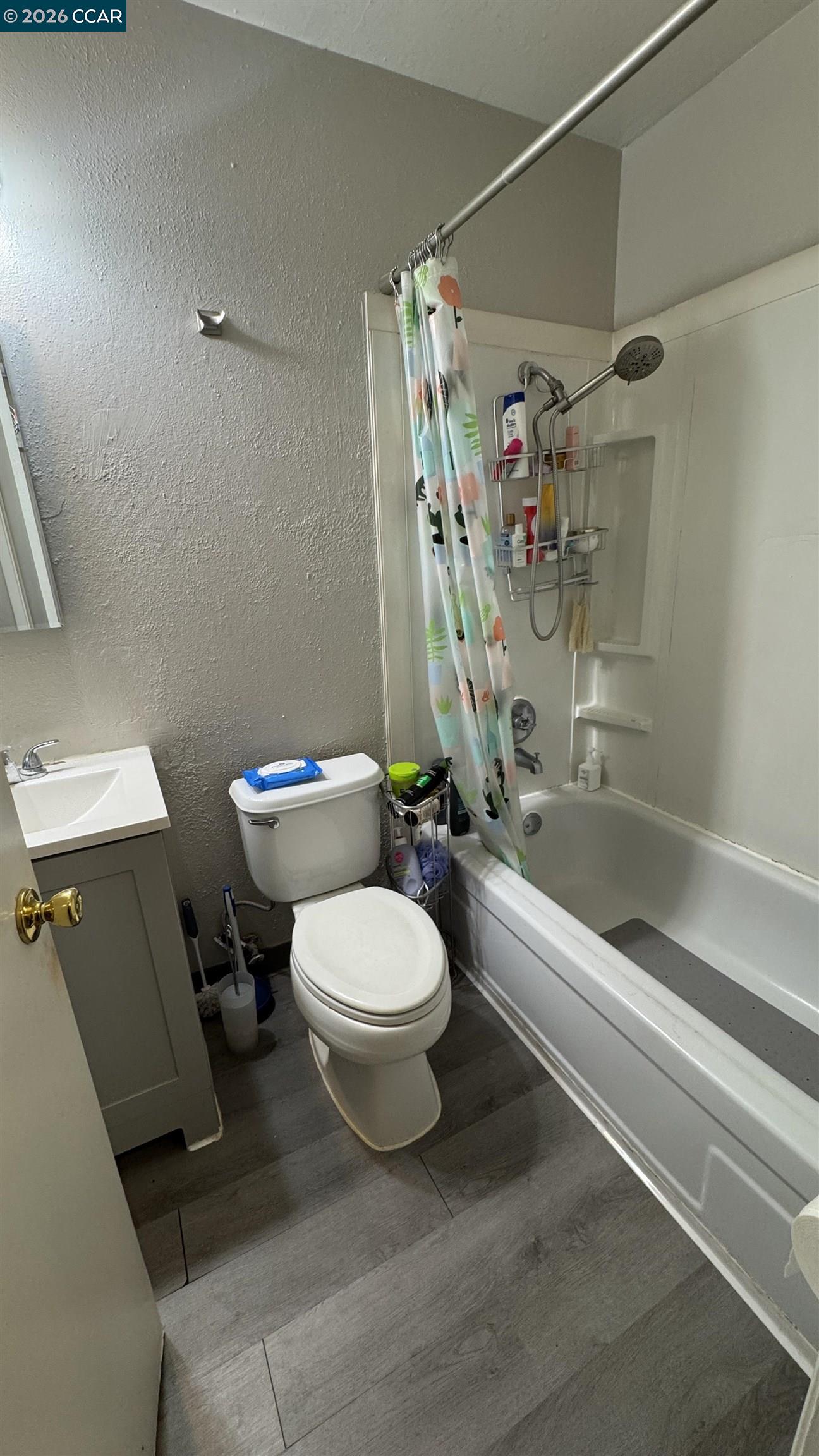 Detail Gallery Image 9 of 10 For 2122 Peppertree Way #2,  Antioch,  CA 94509 - 2 Beds | 1 Baths