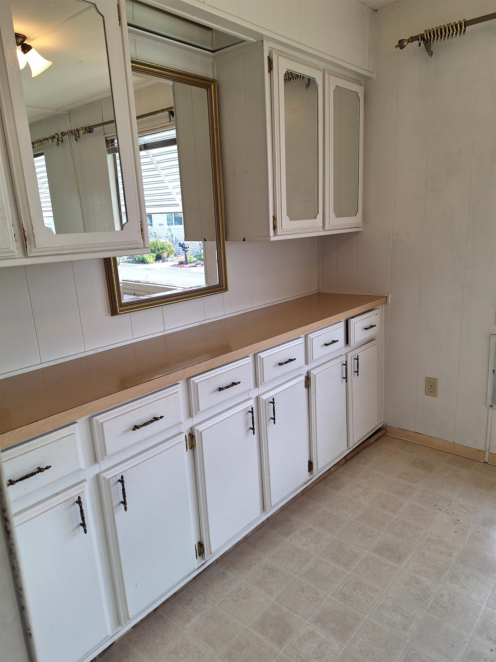 Detail Gallery Image 13 of 30 For 191 Santa Teresa, San Leandro,  CA 94579 - 2 Beds | 2 Baths