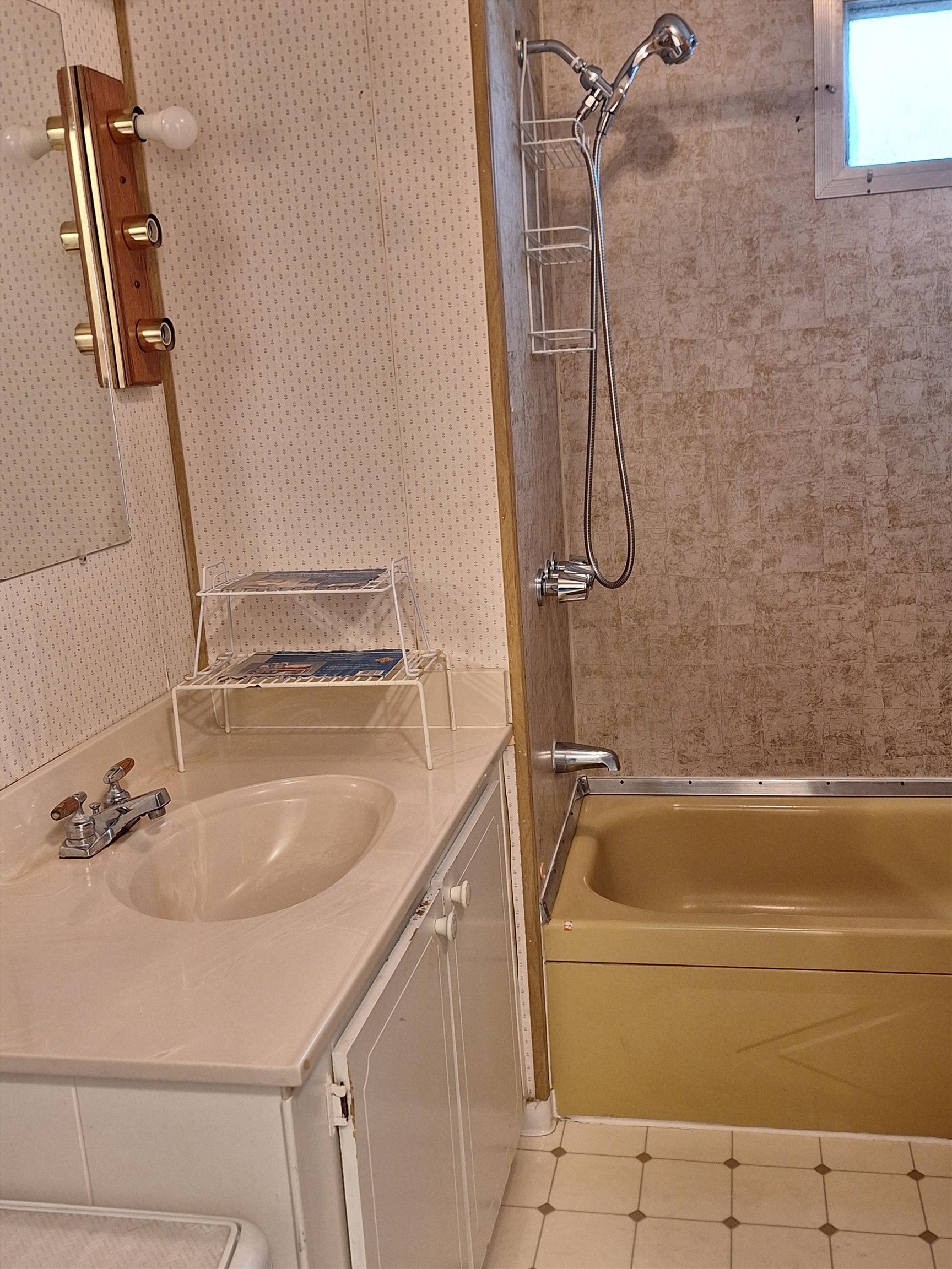 Detail Gallery Image 20 of 30 For 191 Santa Teresa, San Leandro,  CA 94579 - 2 Beds | 2 Baths