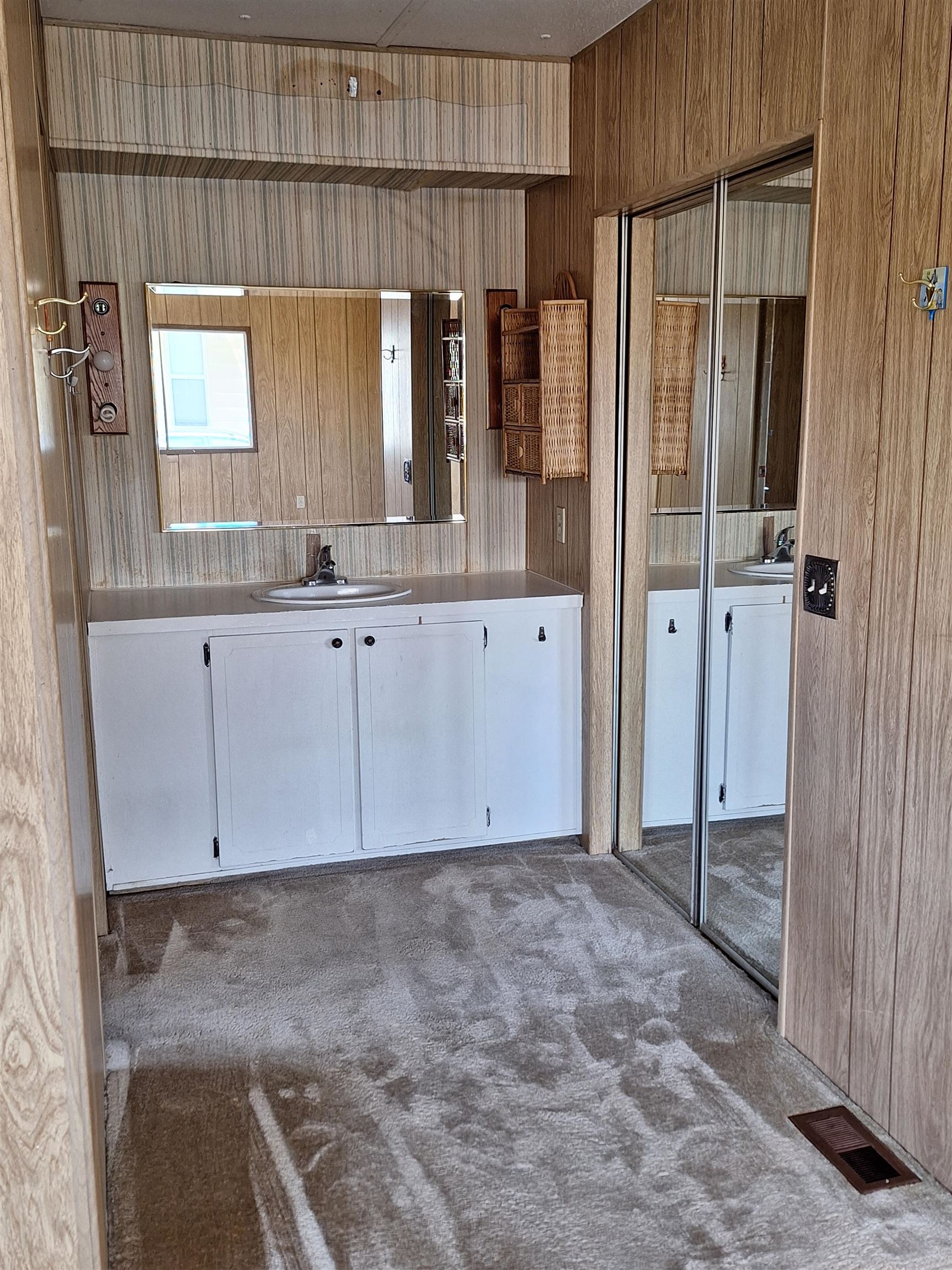 Detail Gallery Image 30 of 30 For 191 Santa Teresa, San Leandro,  CA 94579 - 2 Beds | 2 Baths