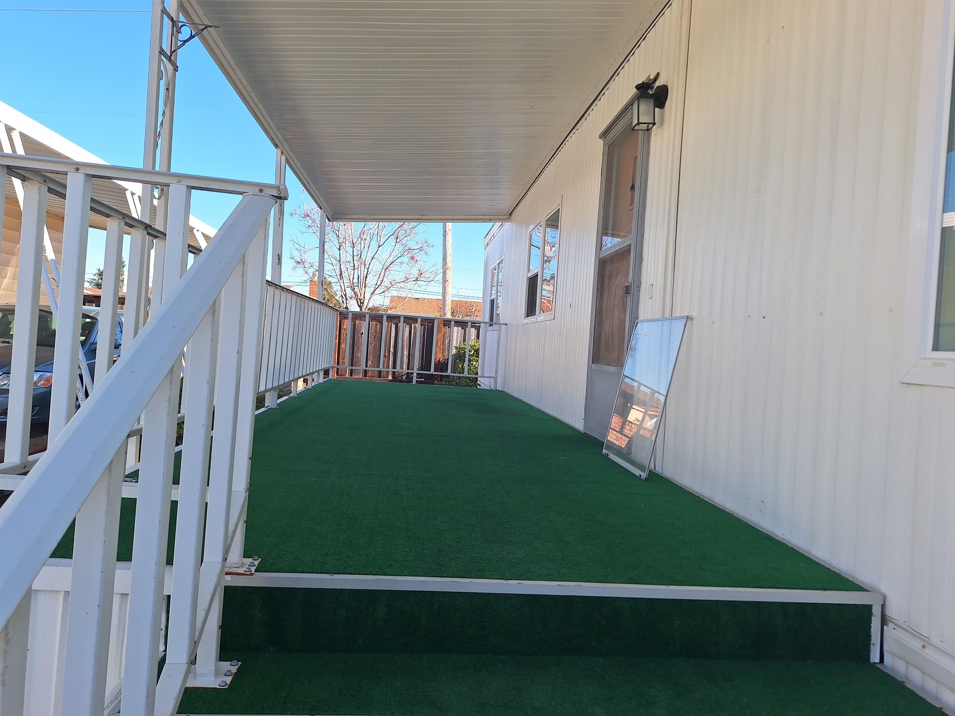 Detail Gallery Image 9 of 30 For 191 Santa Teresa, San Leandro,  CA 94579 - 2 Beds | 2 Baths