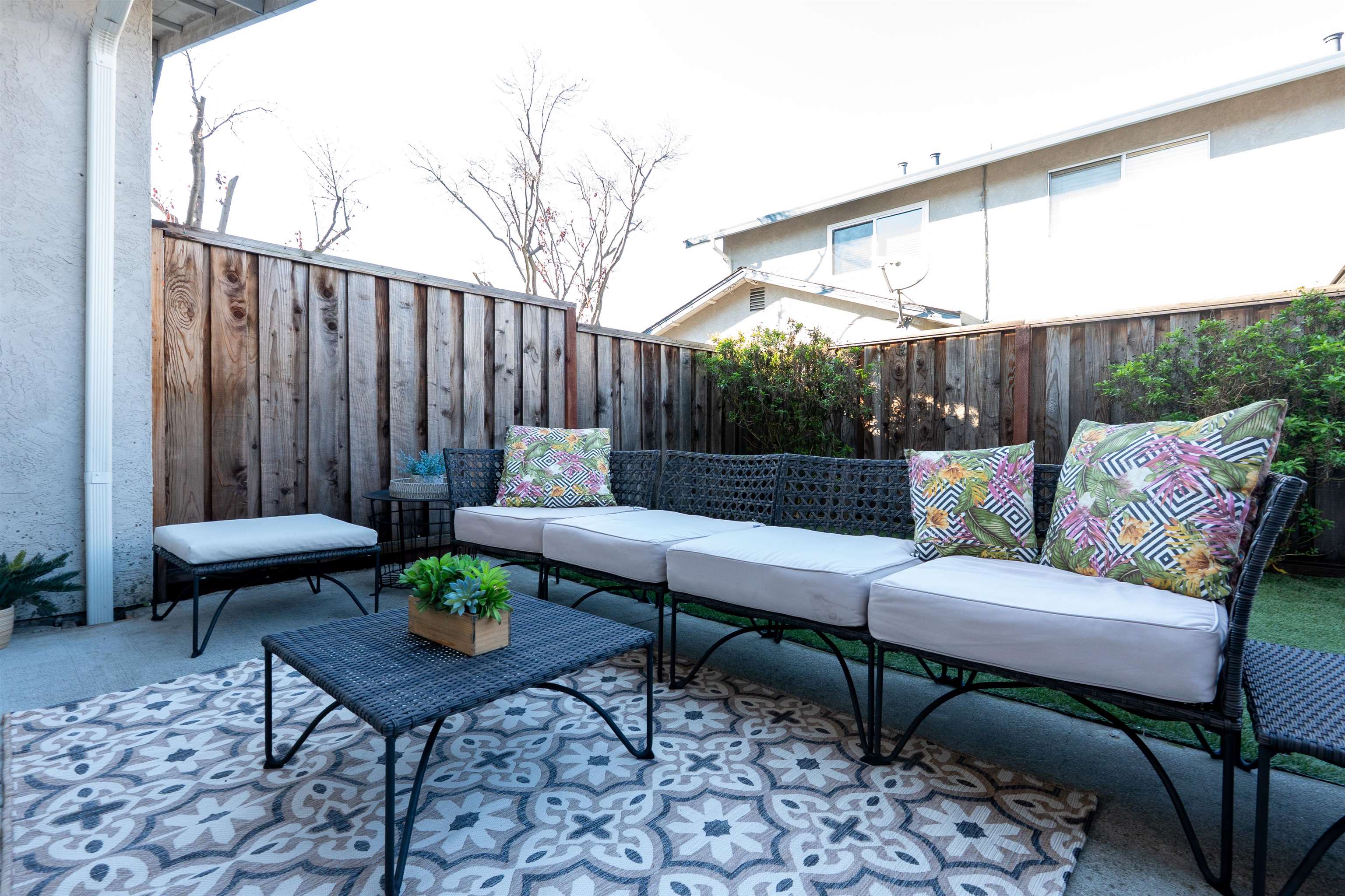 Detail Gallery Image 36 of 37 For 595 Blossom Way #10,  Hayward,  CA 94541 - 2 Beds | 1/1 Baths