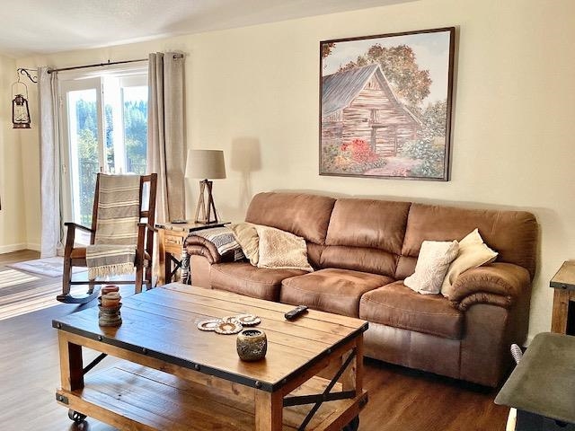 Detail Gallery Image 3 of 53 For 22625 Prospect Hts, Groveland,  CA 95321-9390 - 2 Beds | 2 Baths