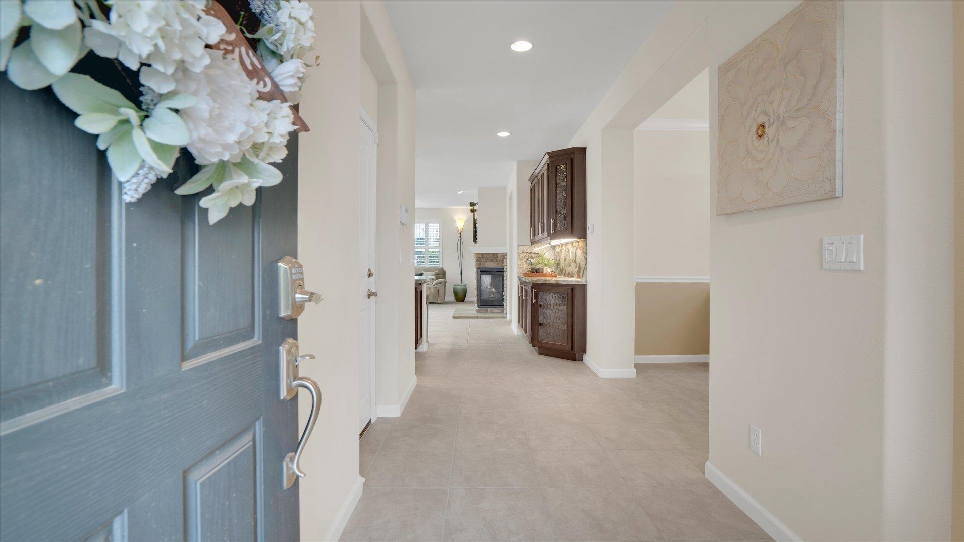 Detail Gallery Image 3 of 32 For 499 Twin Lakes Ln, Rio Vista,  CA 94571 - 2 Beds | 2 Baths
