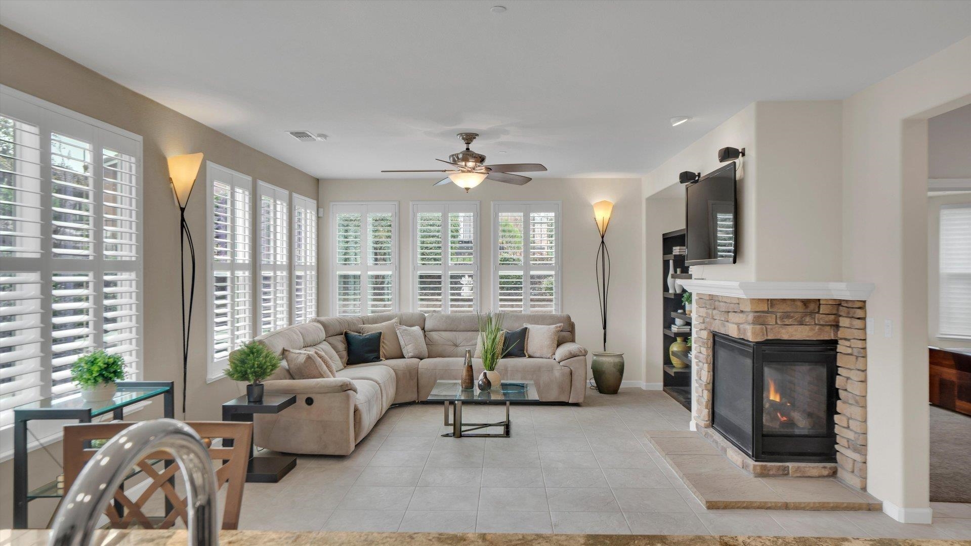 Detail Gallery Image 8 of 32 For 499 Twin Lakes Ln, Rio Vista,  CA 94571 - 2 Beds | 2 Baths